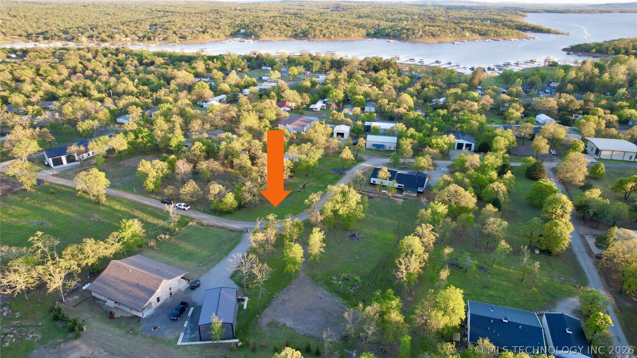 50 Duchess Creek Property Photo 4