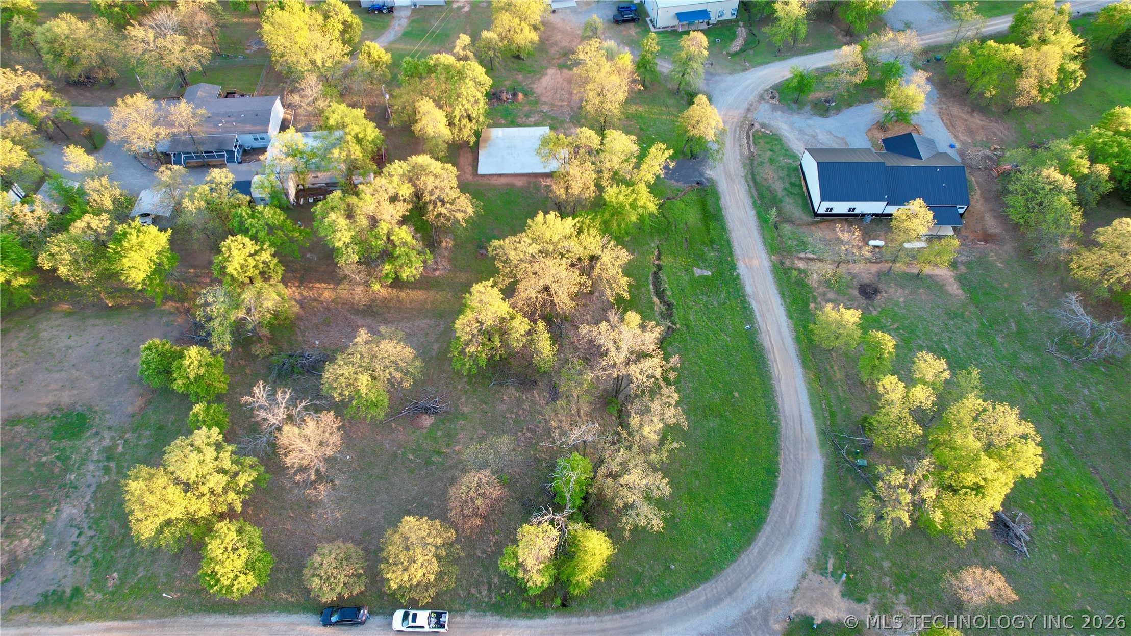 50 Duchess Creek Property Photo 7