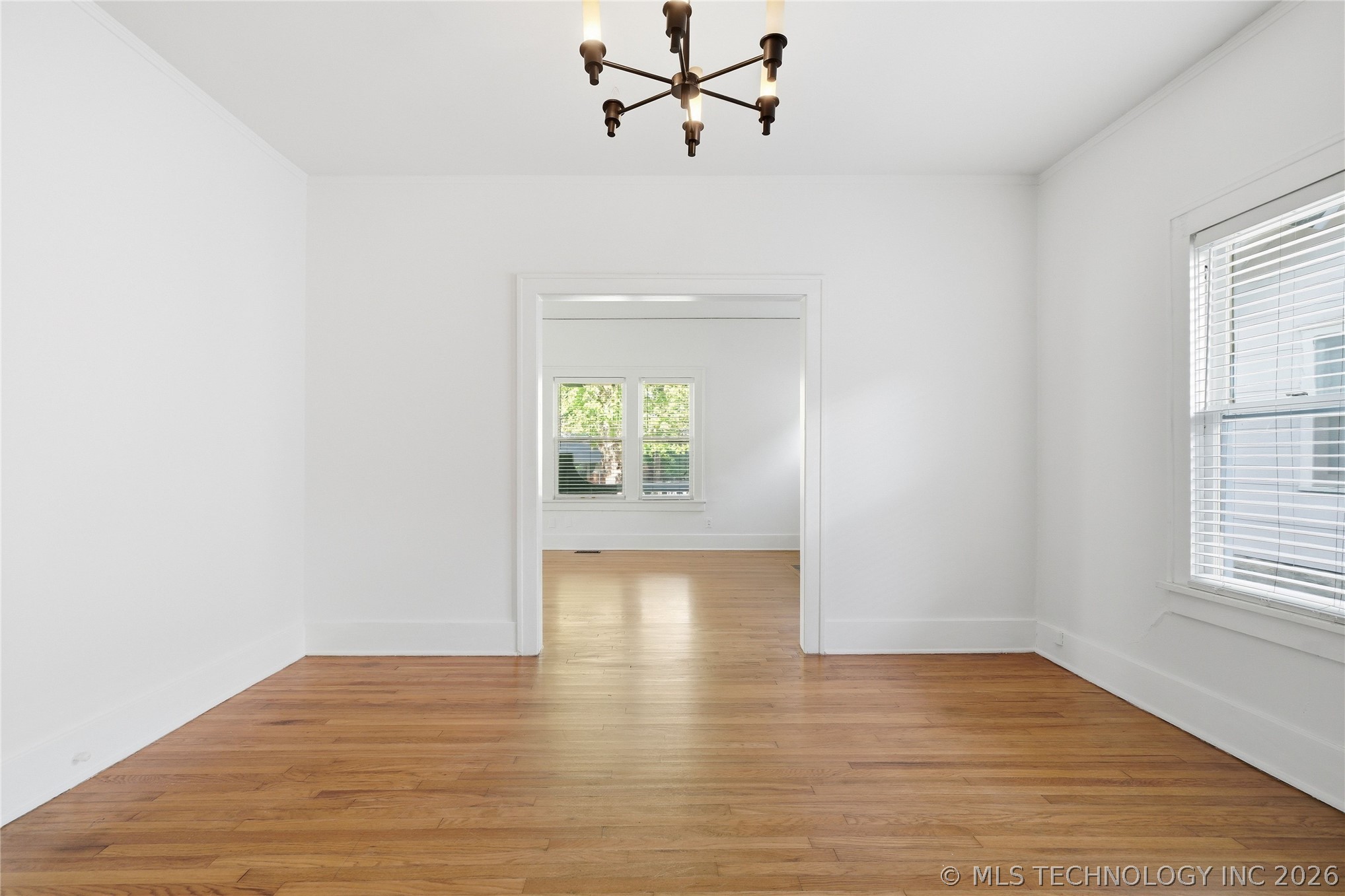 1527 S Yorktown Avenue Property Photo 23