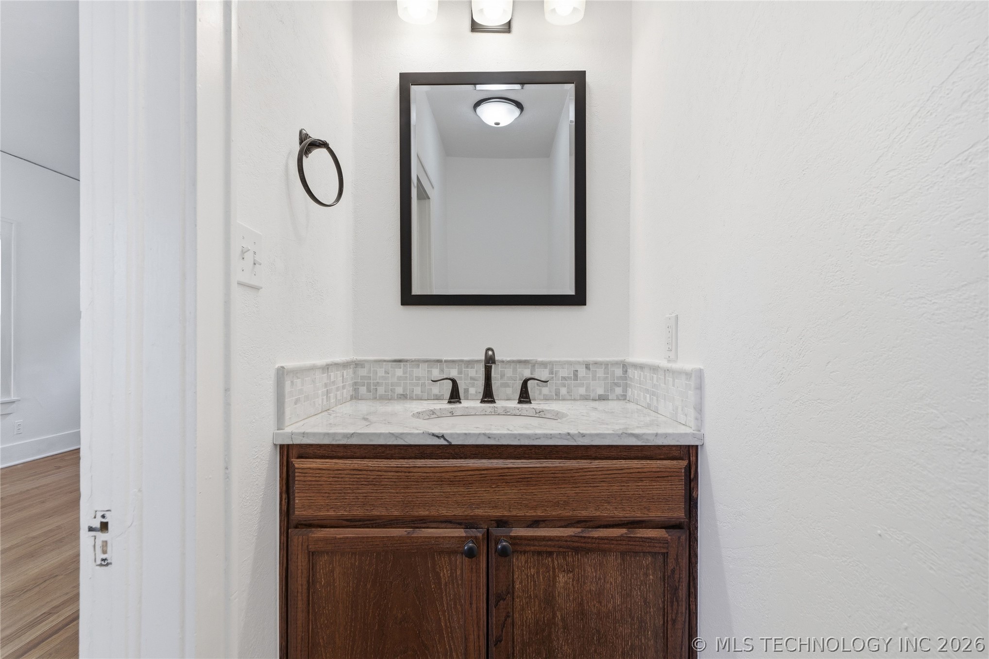 1527 S Yorktown Avenue Property Photo 31