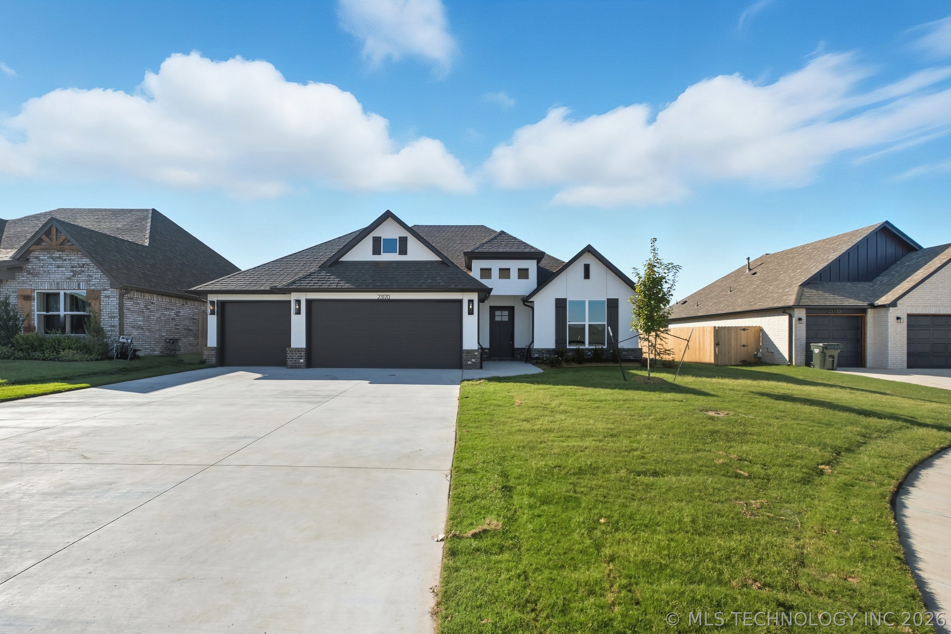 23170 E 106th Place S Property Photo 1