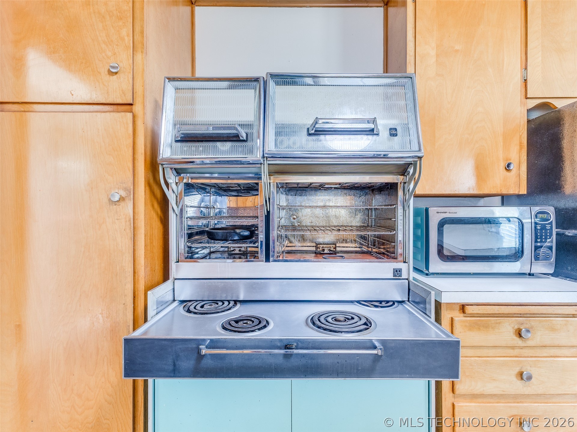 4340 S Norfolk Avenue Property Photo 6