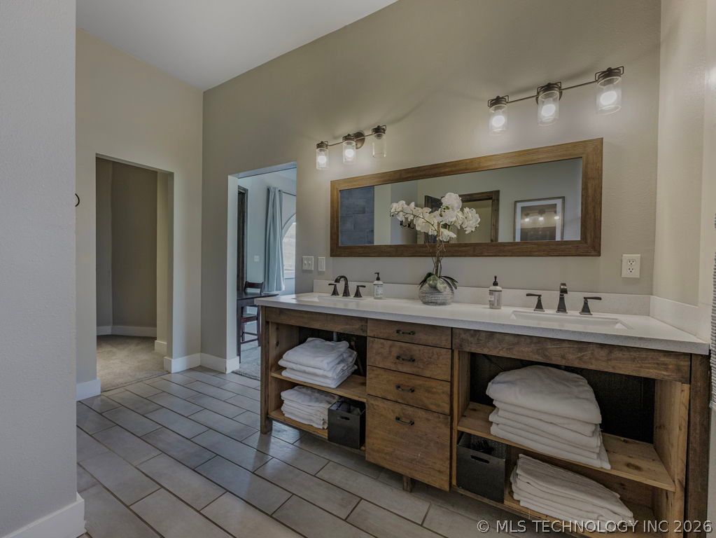 28255 E 6th Place Property Photo 10