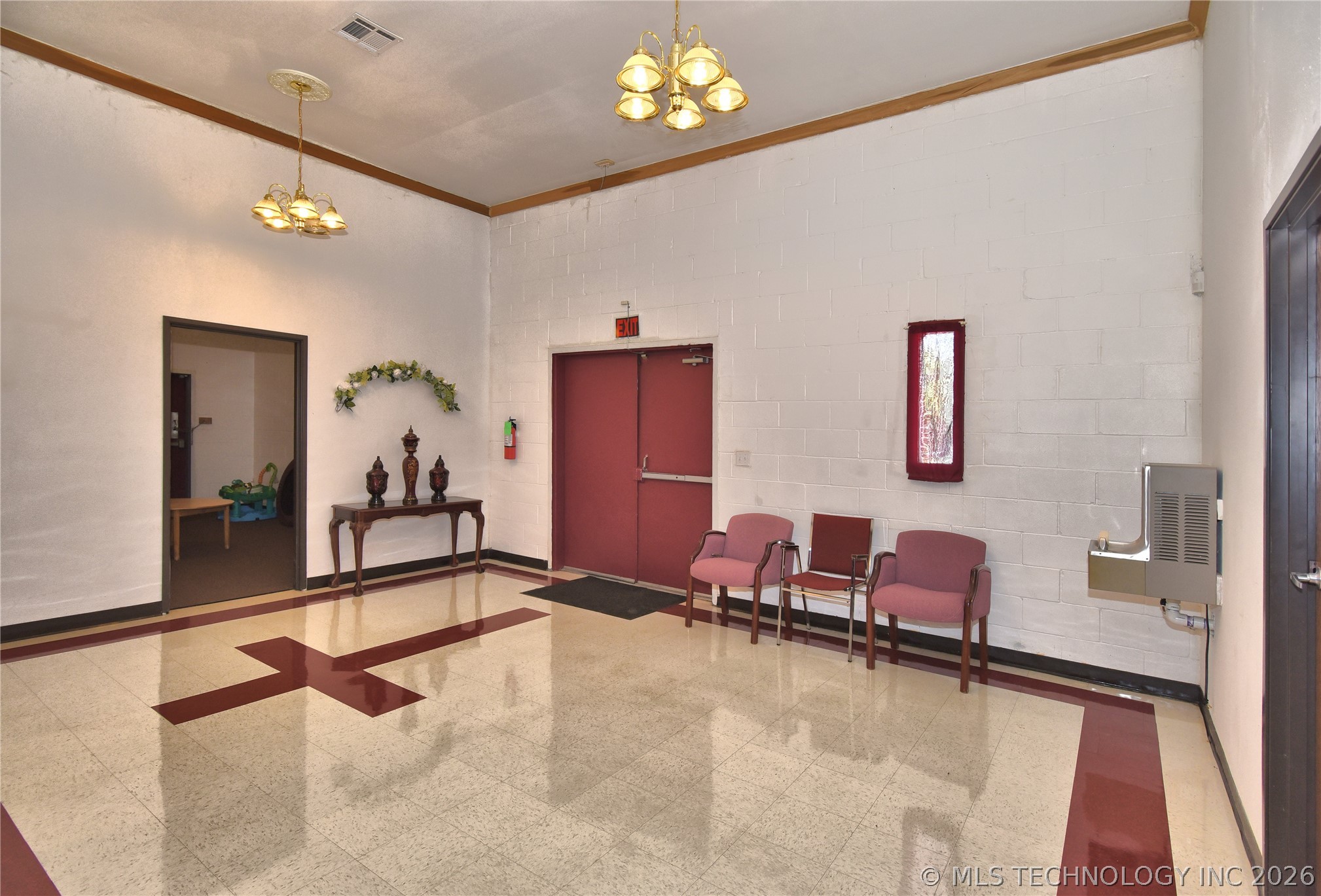 2610 E Apache Street Property Photo 14