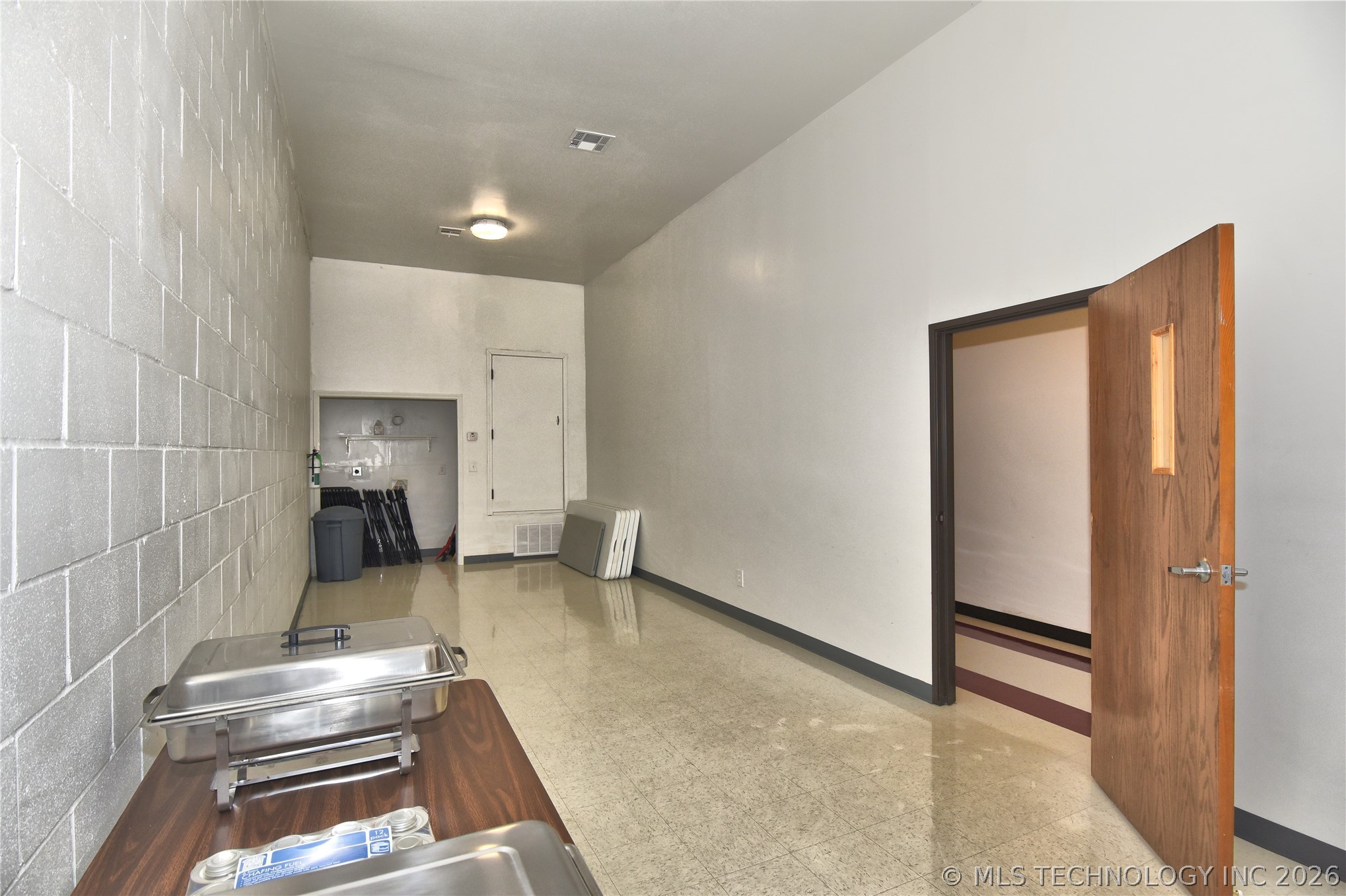 2610 E Apache Street Property Photo 19