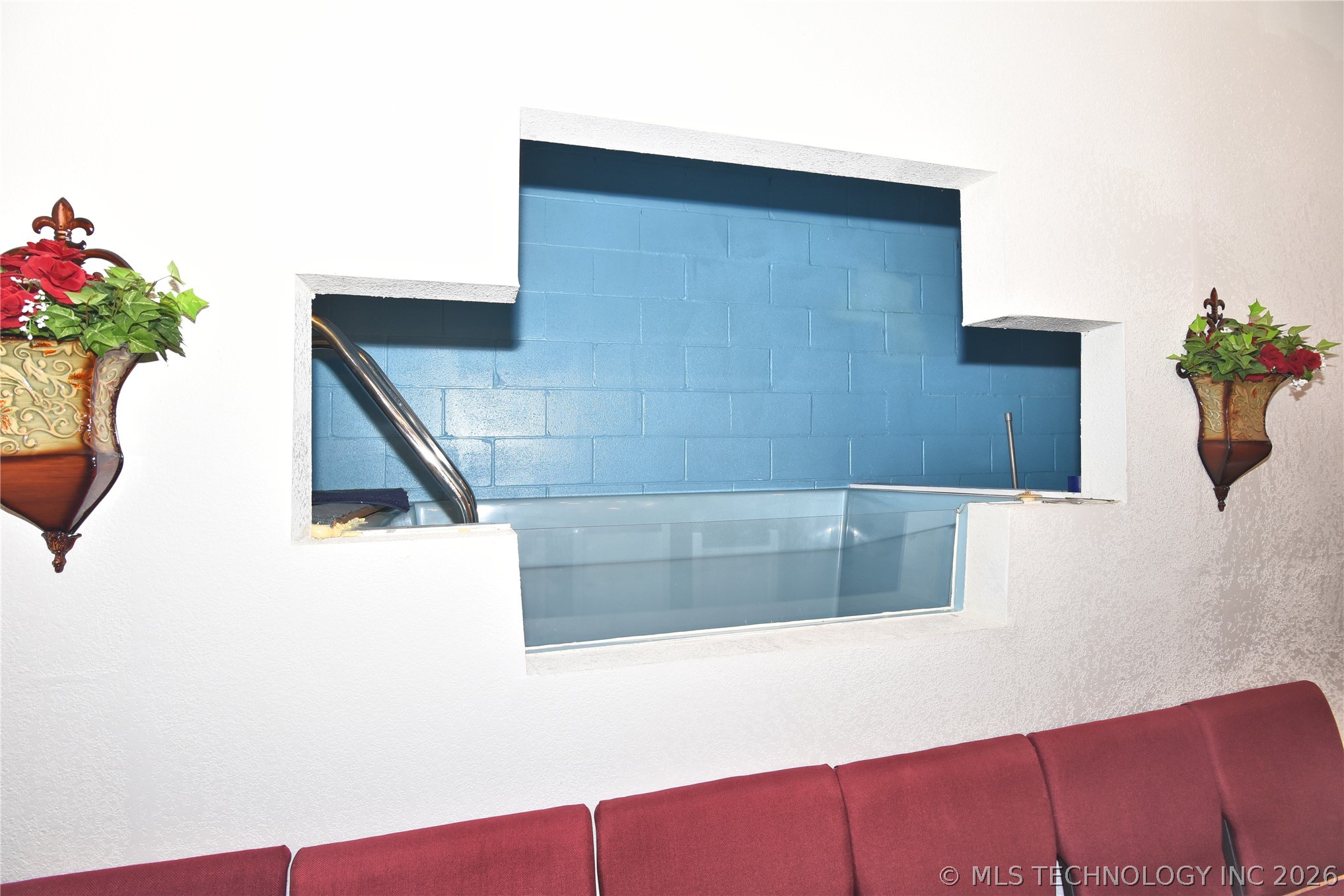 2610 E Apache Street Property Photo 35