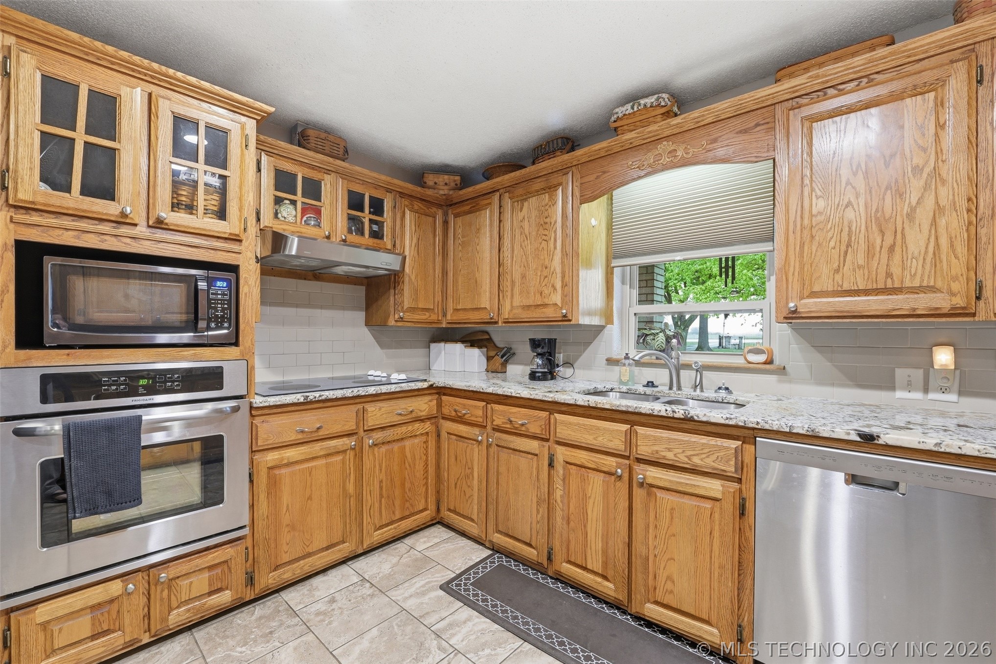 69986 Hwy 59 Property Photo 12