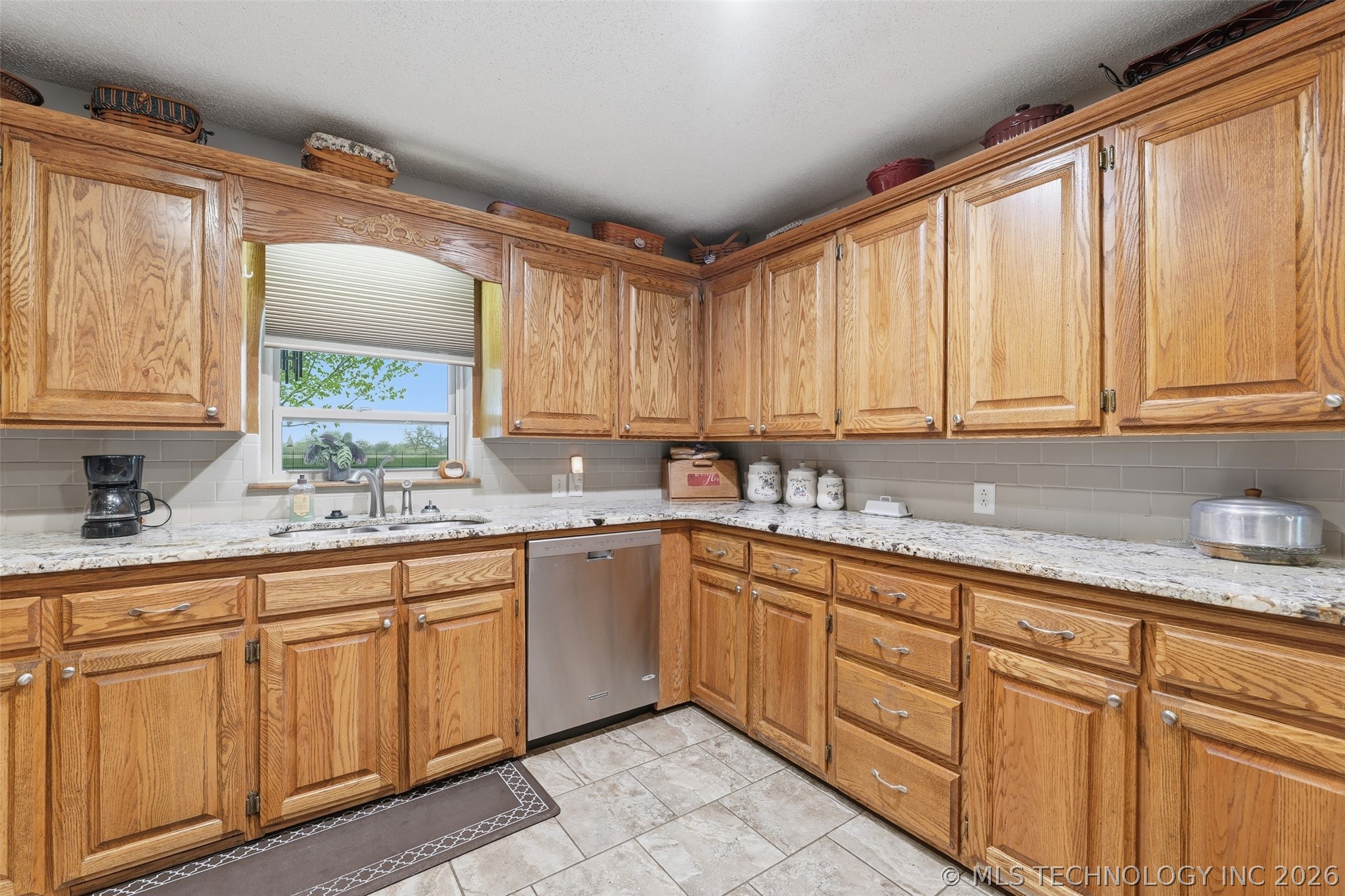 69986 Hwy 59 Property Photo 13