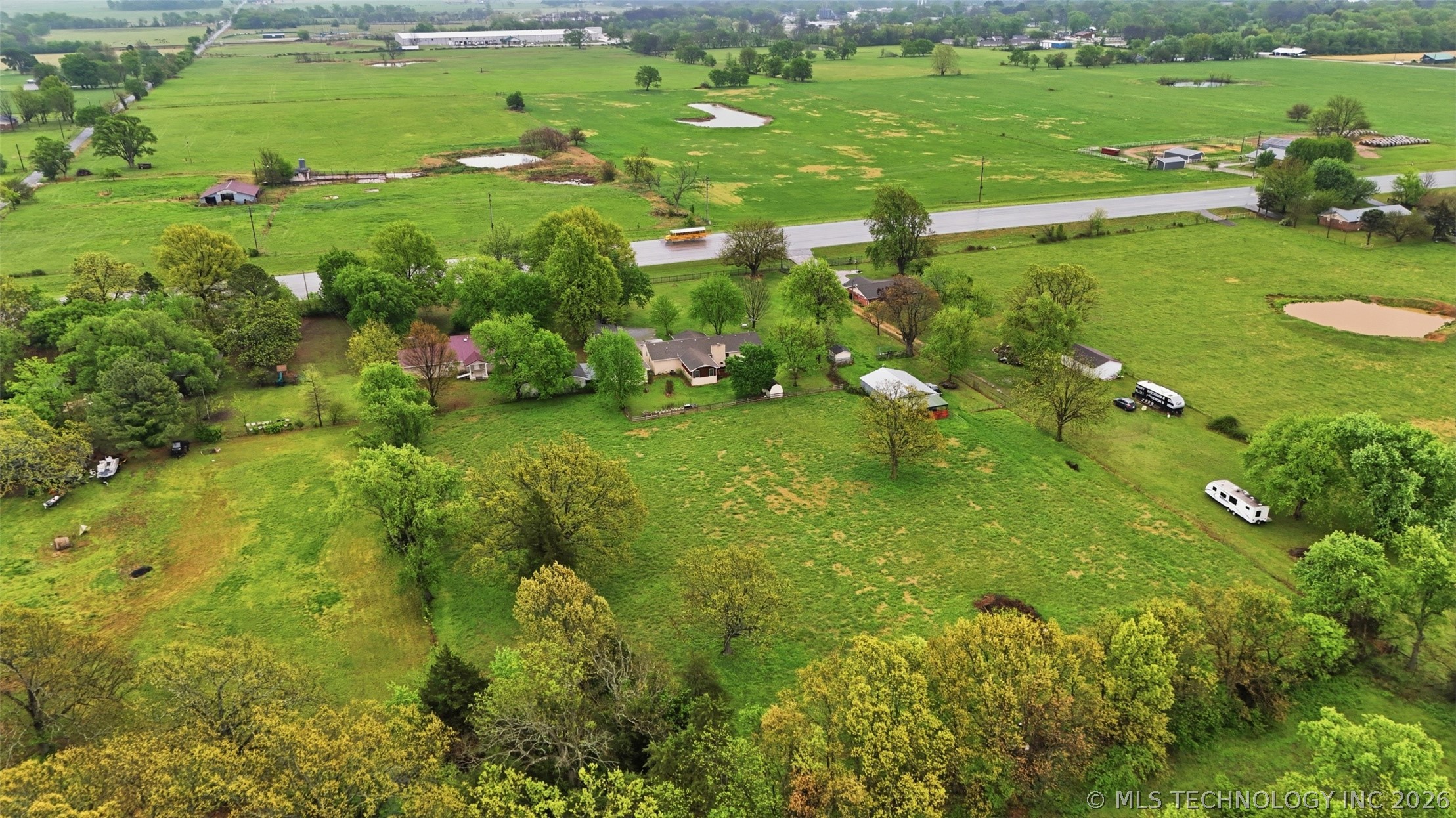 69986 Hwy 59 Property Photo 31