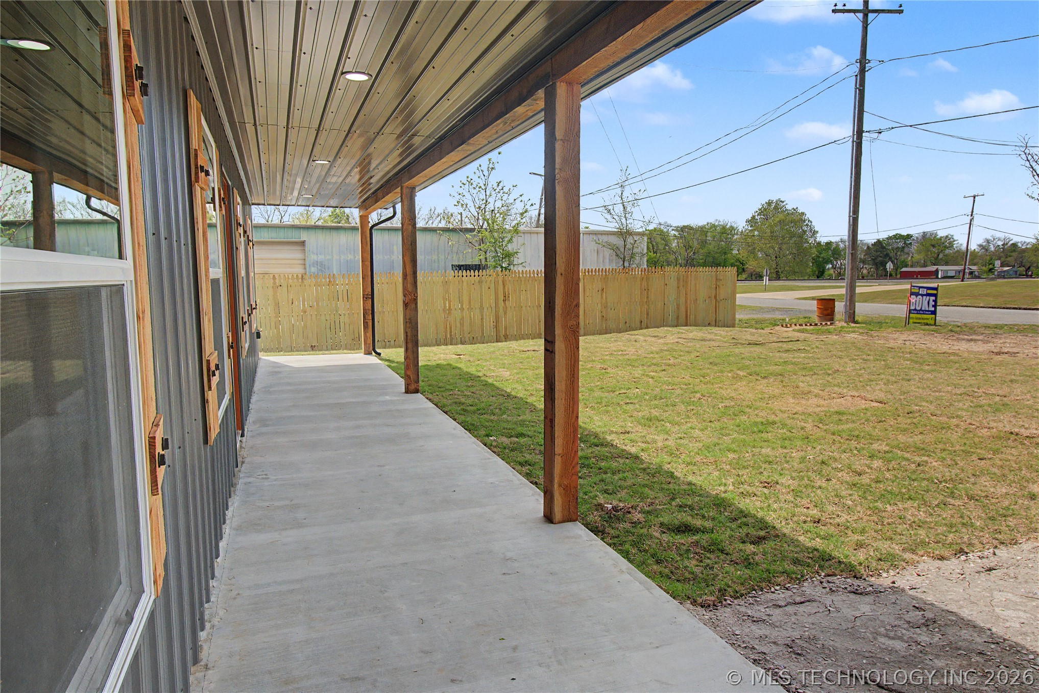 103 E Madden Avenue Property Photo 3