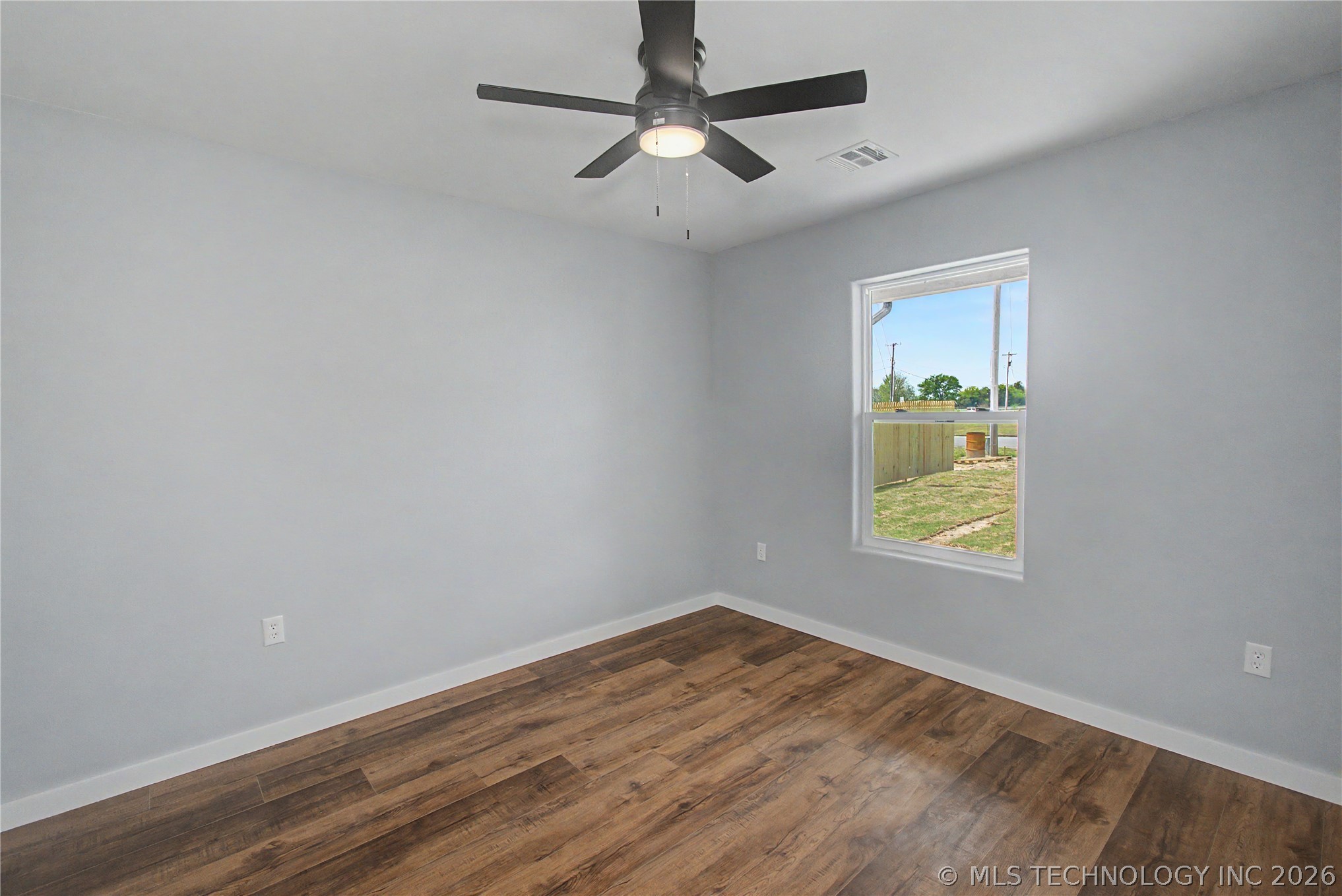 103 E Madden Avenue Property Photo 11