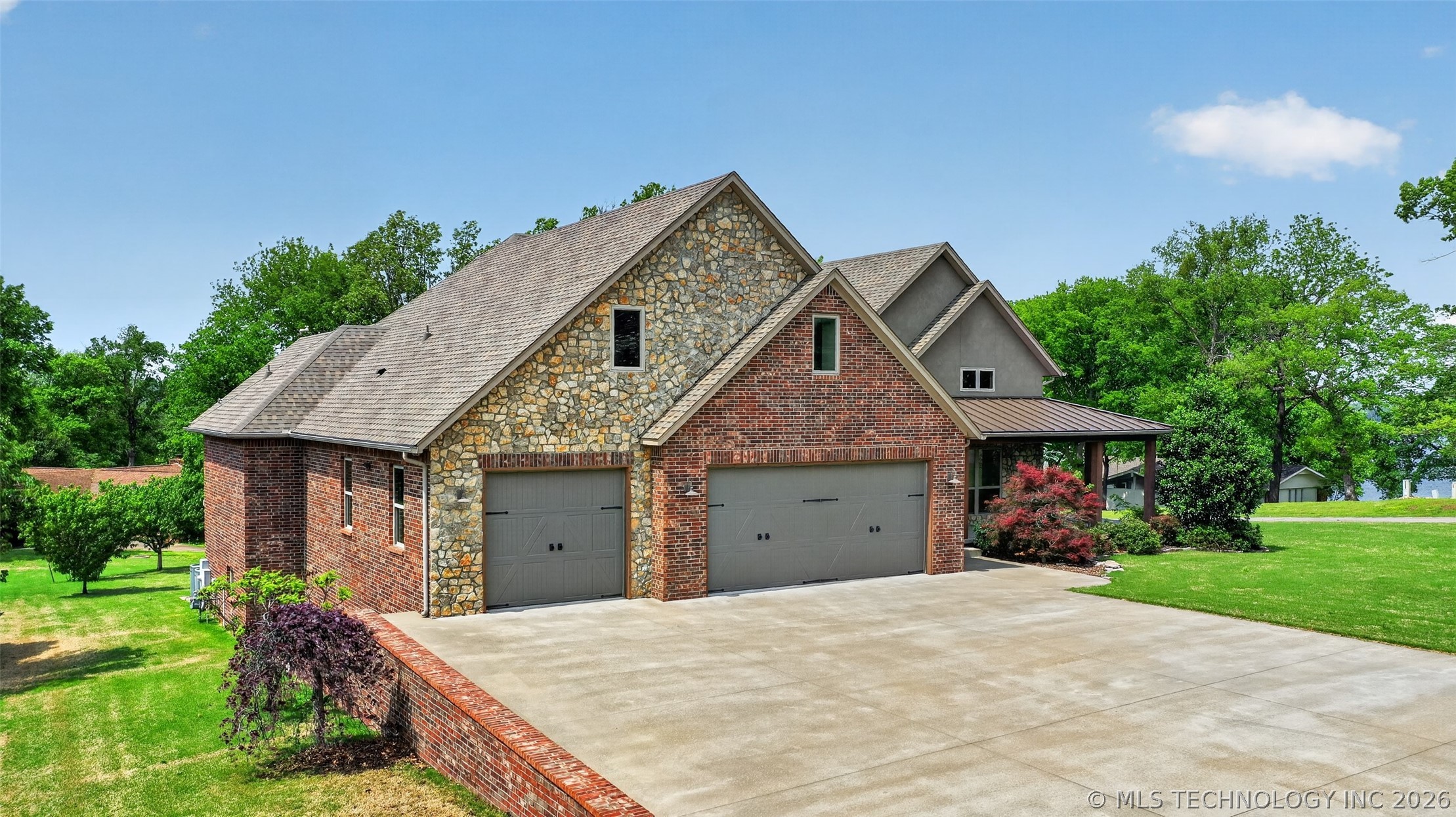116 Eagleview Property Photo 3