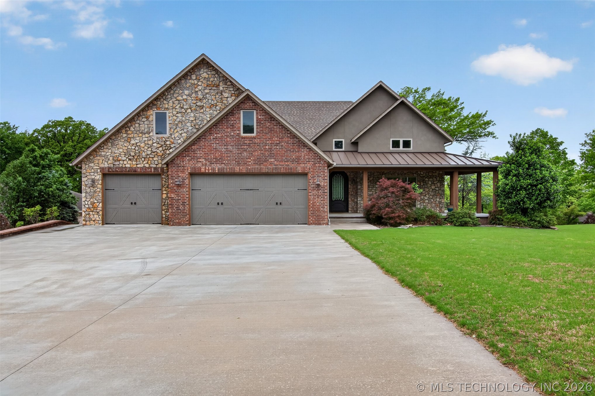 116 Eagleview Property Photo 4