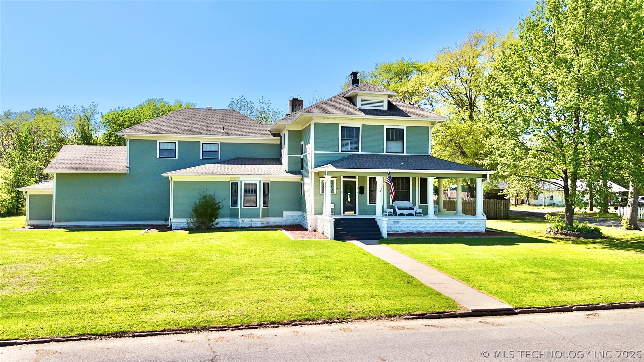 607 NE 2nd Street