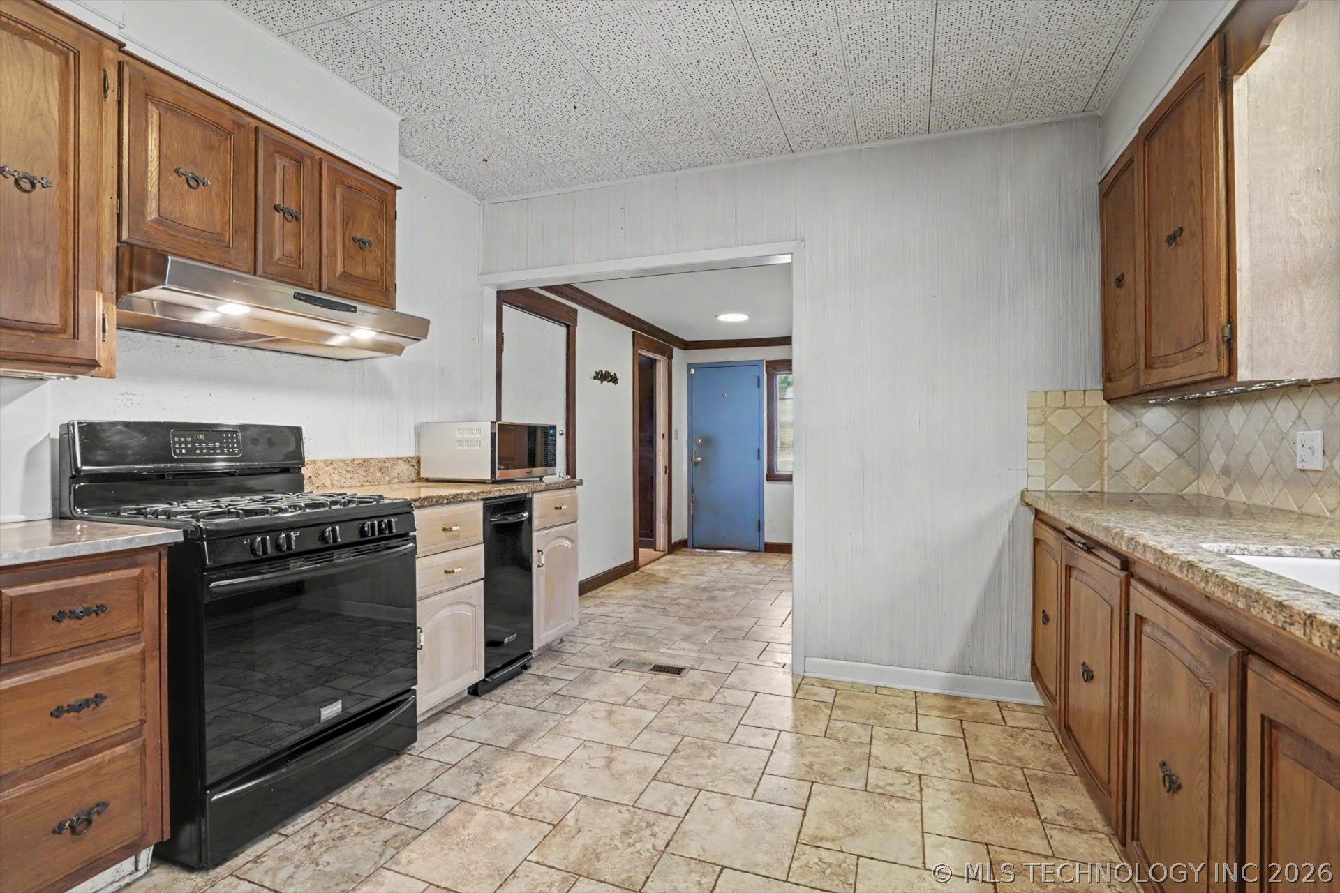 1606 S Denver Avenue Property Photo 12