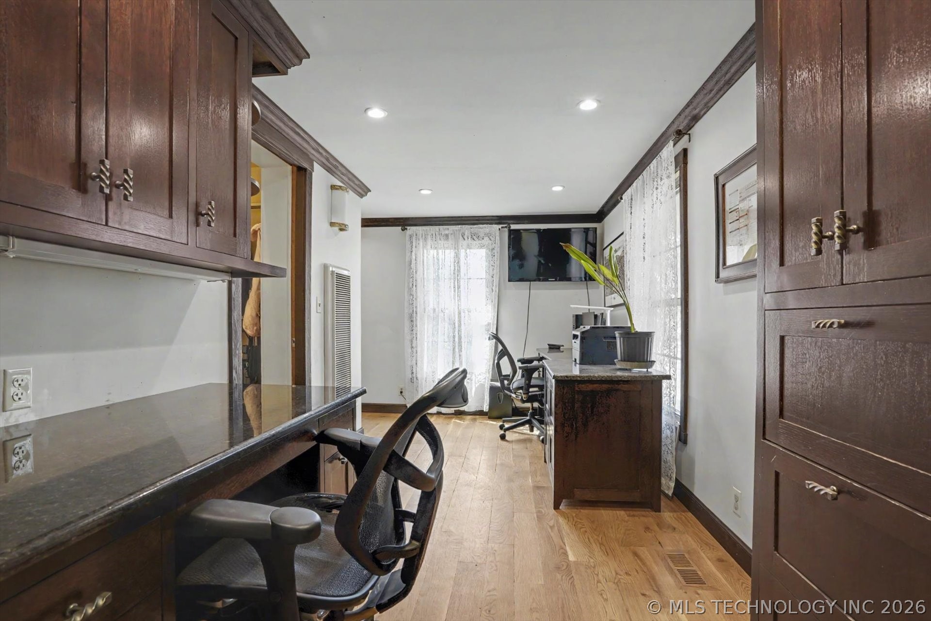 1606 S Denver Avenue Property Photo 18