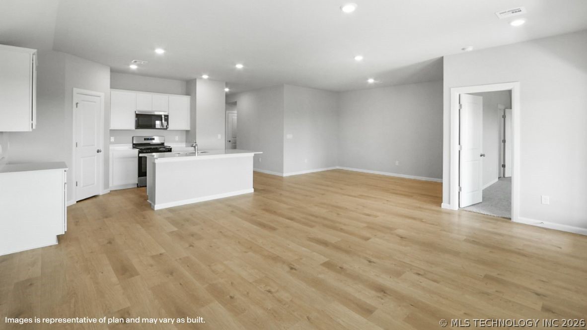 8602 E Galveston Street Property Photo 6