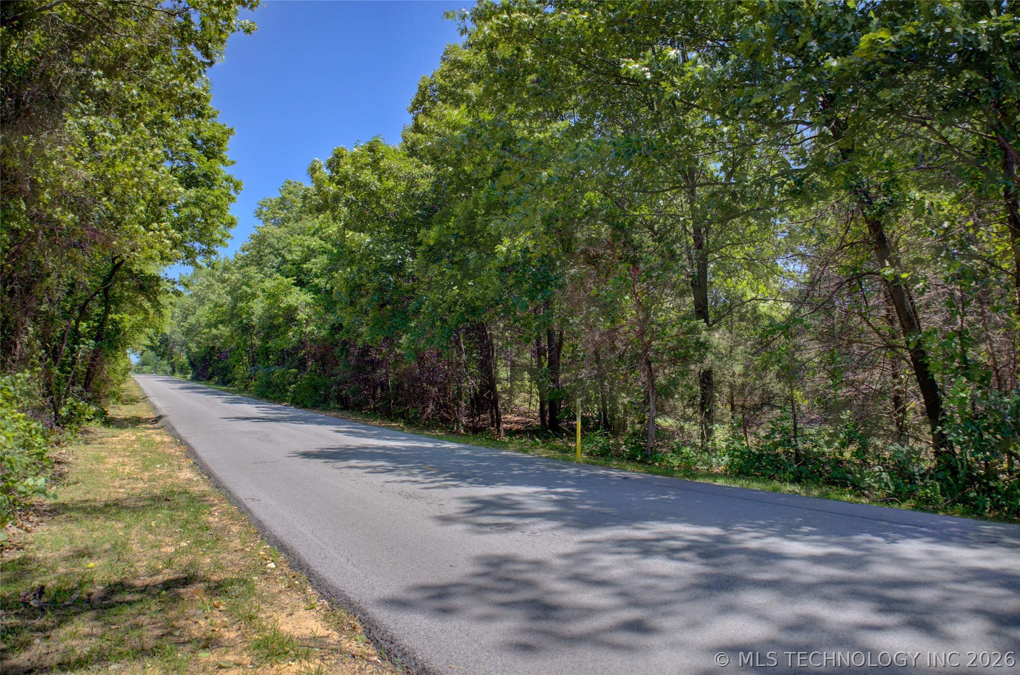 553 N Ridgemont Road Property Photo 2