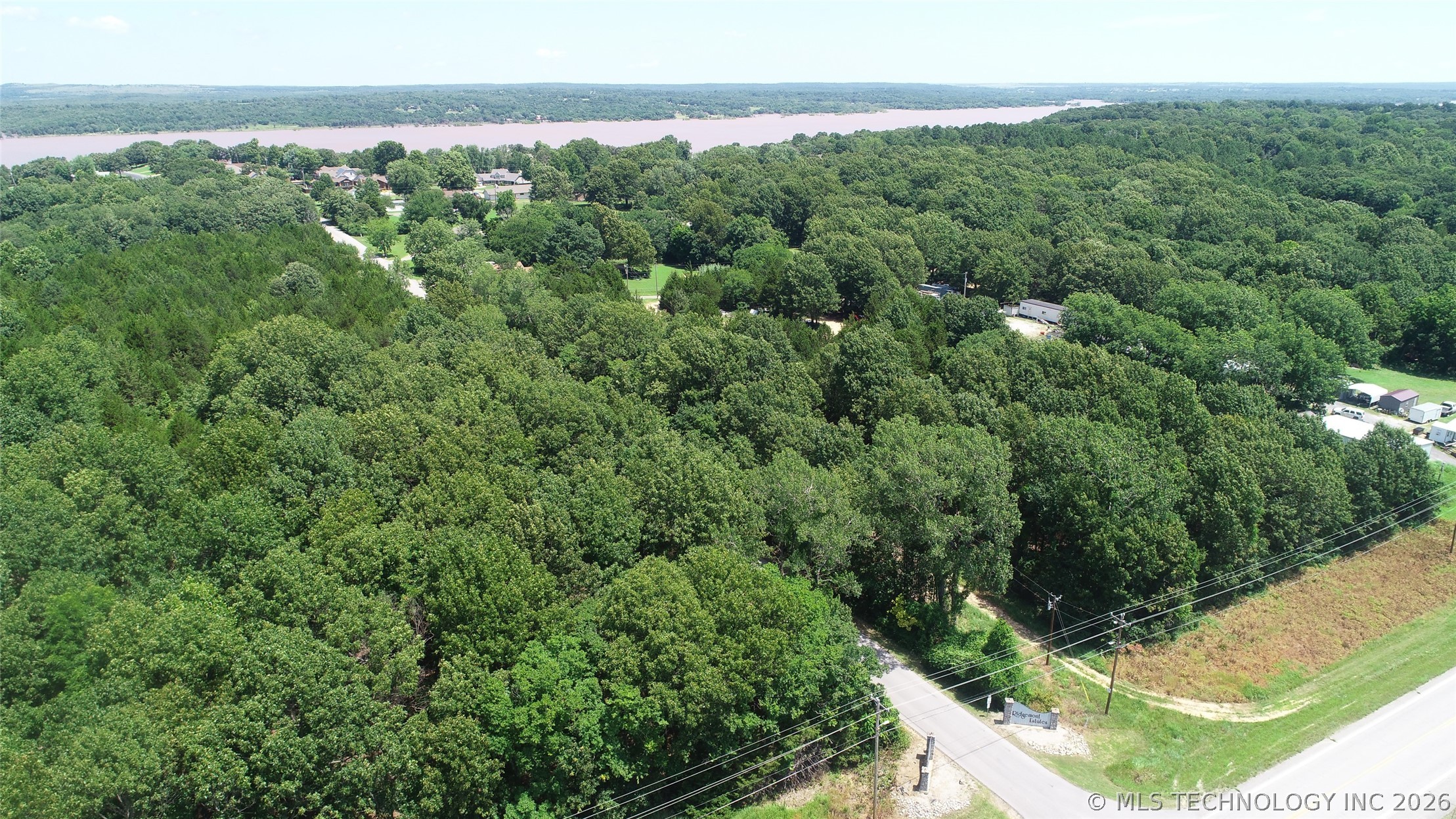 553 N Ridgemont Road Property Photo 7