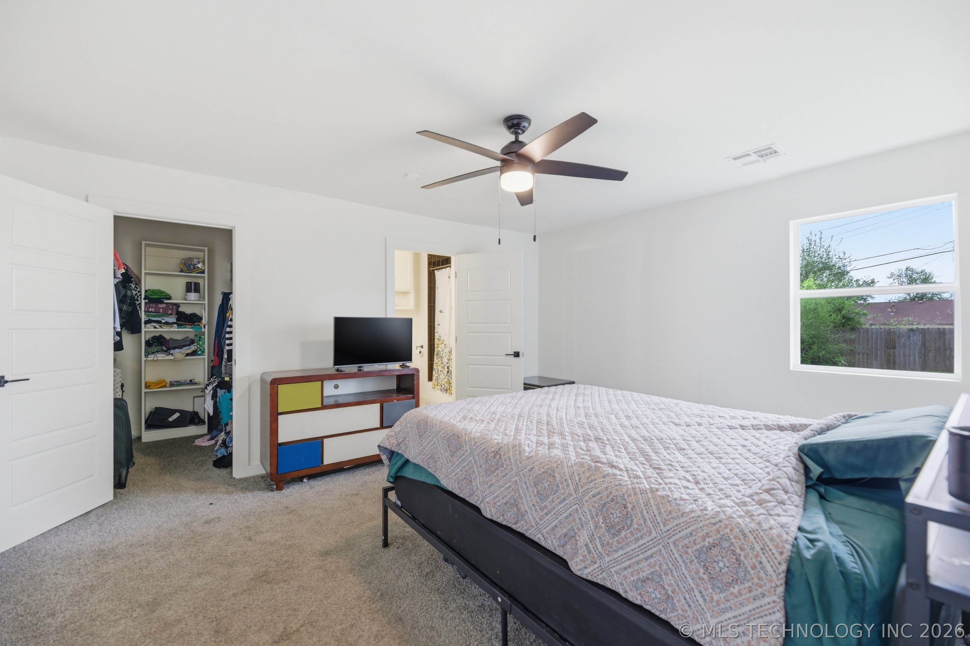 1024 N Winston Avenue W Property Photo 9
