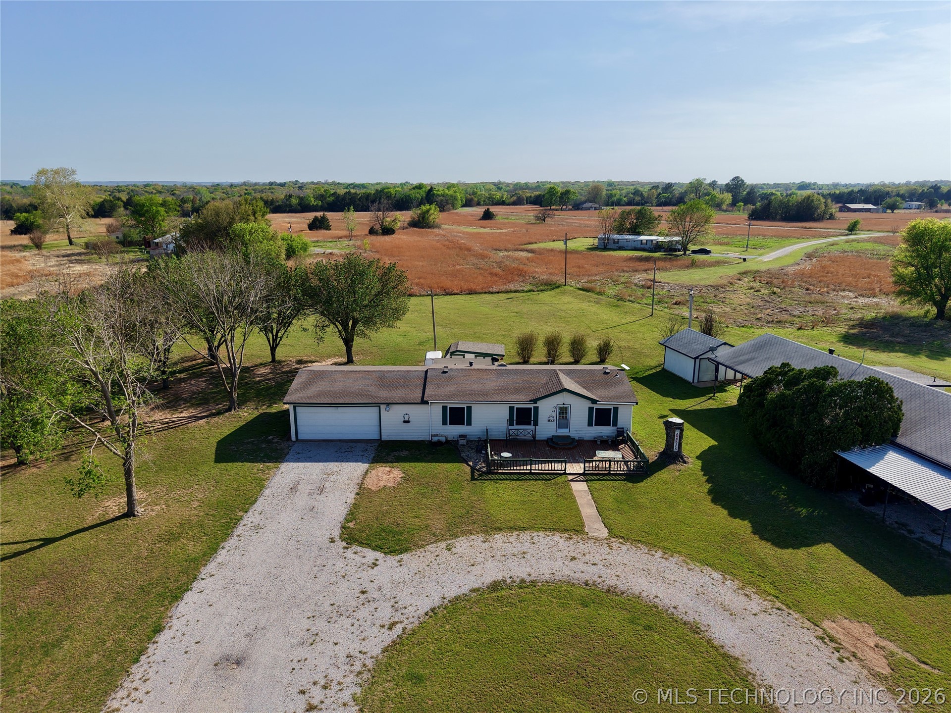 43 Chickasha Property Photo 3