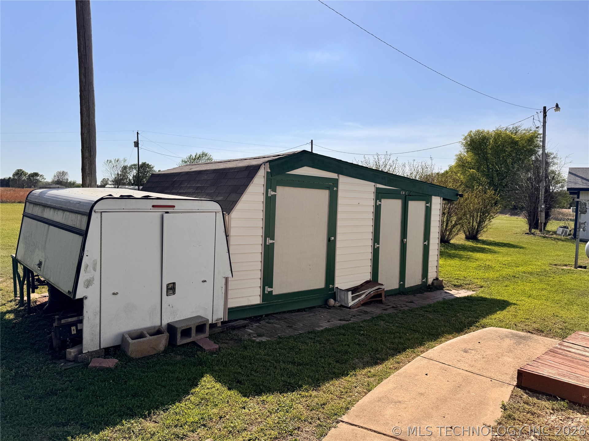 43 Chickasha Property Photo 8