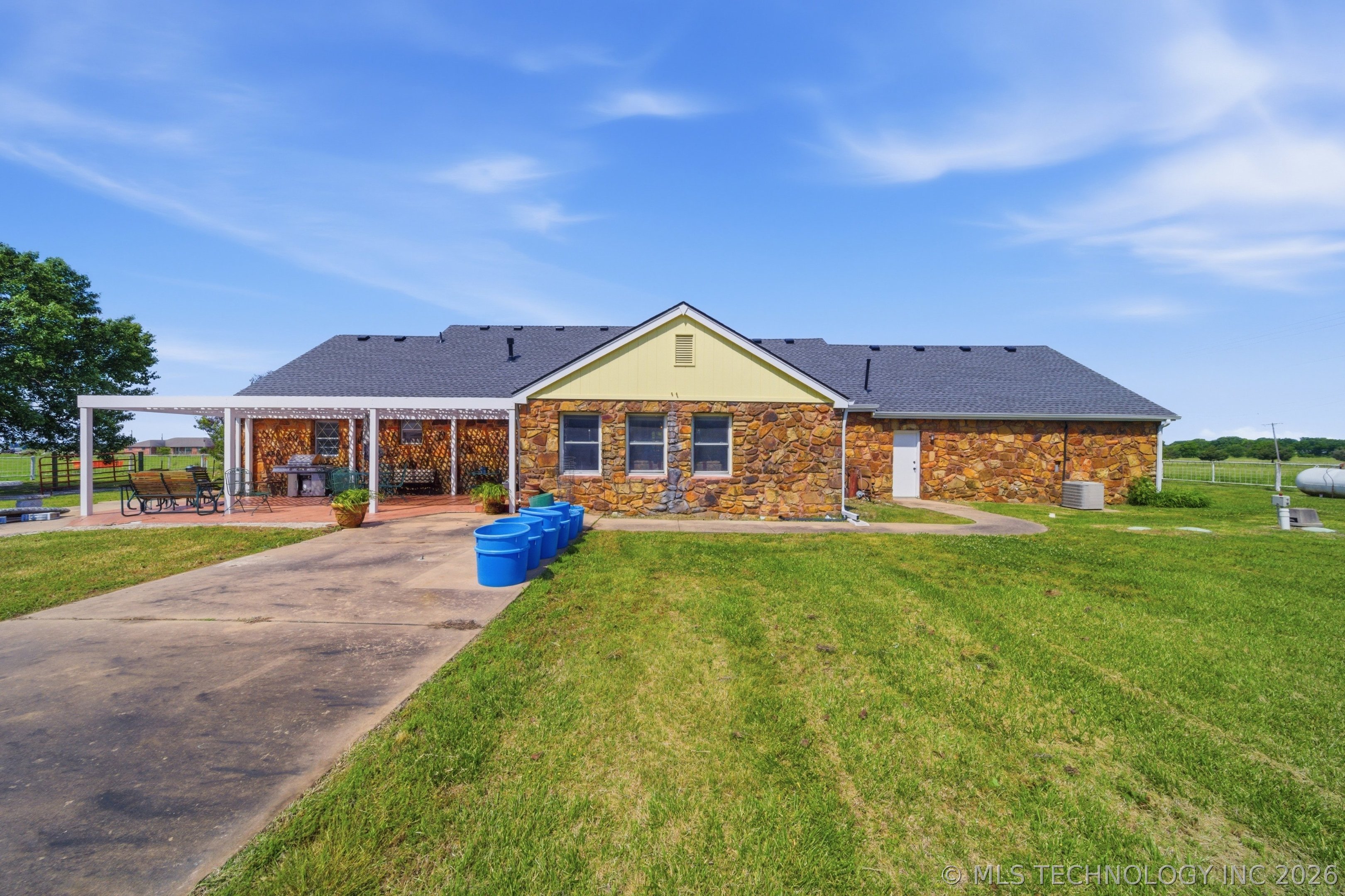22250 Ns 416 Road Property Photo 31