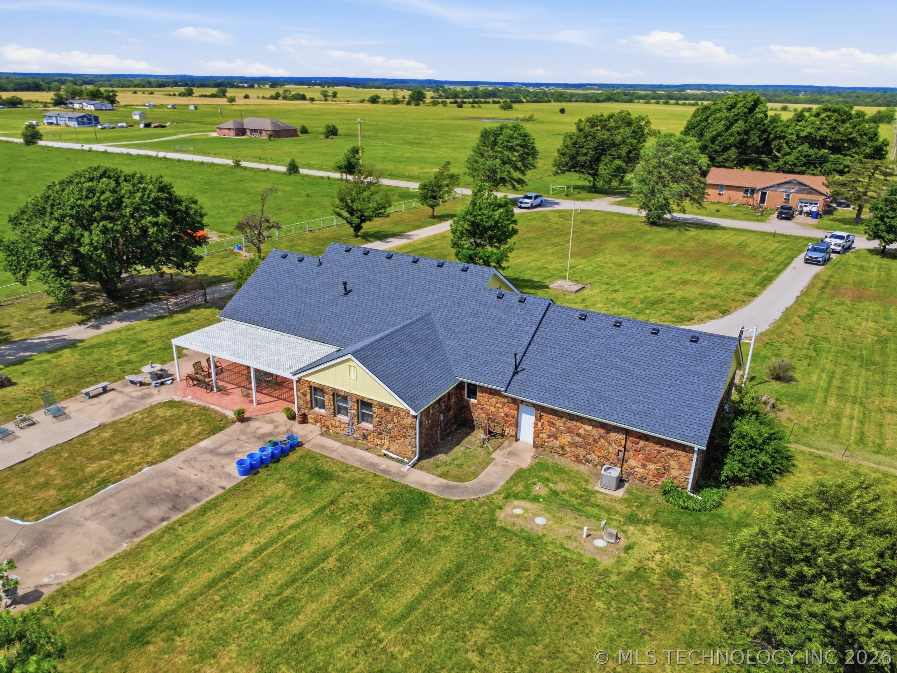 22250 Ns 416 Road Property Photo 42