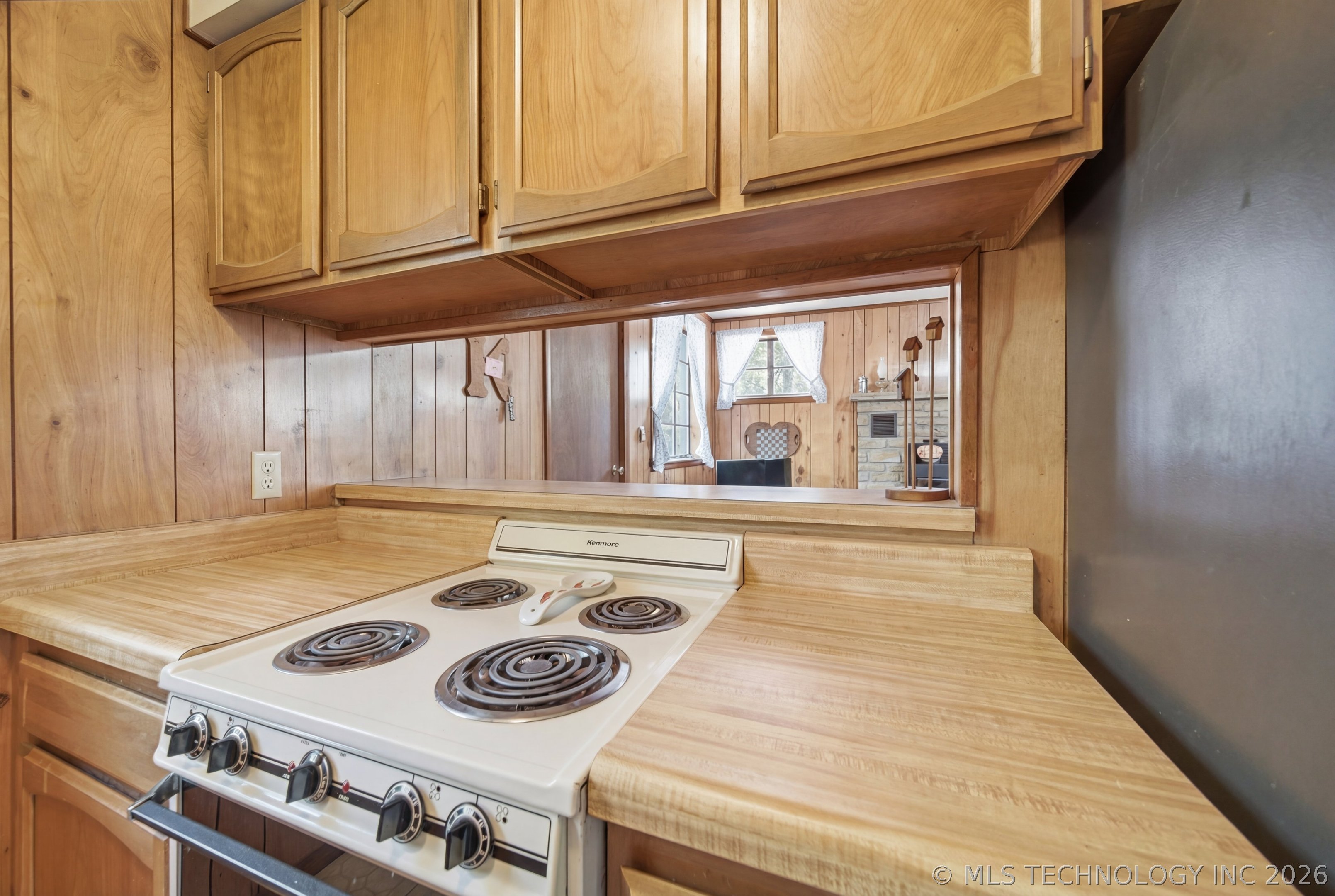 64 Walnut Street Property Photo 15