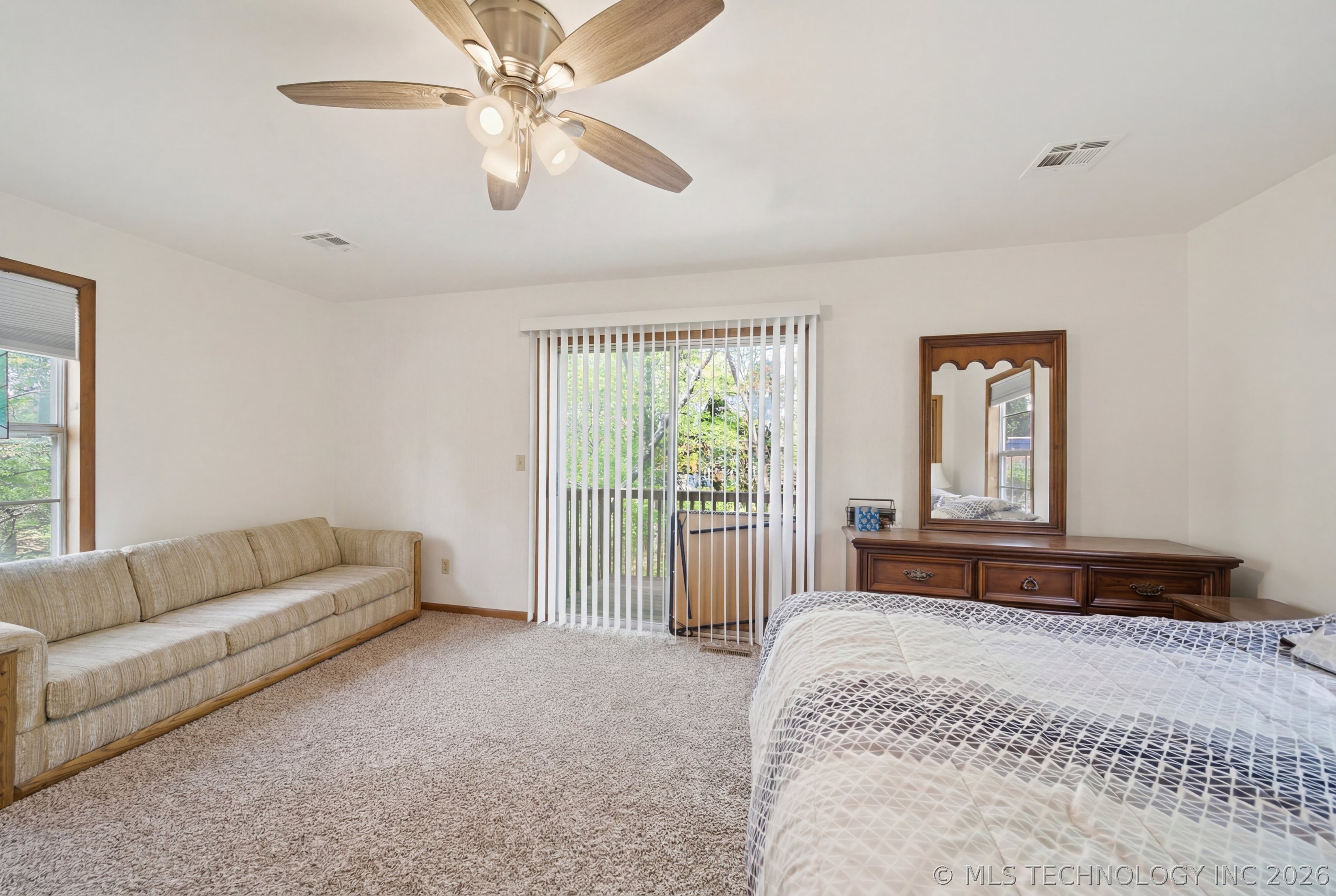 64 Walnut Street Property Photo 19