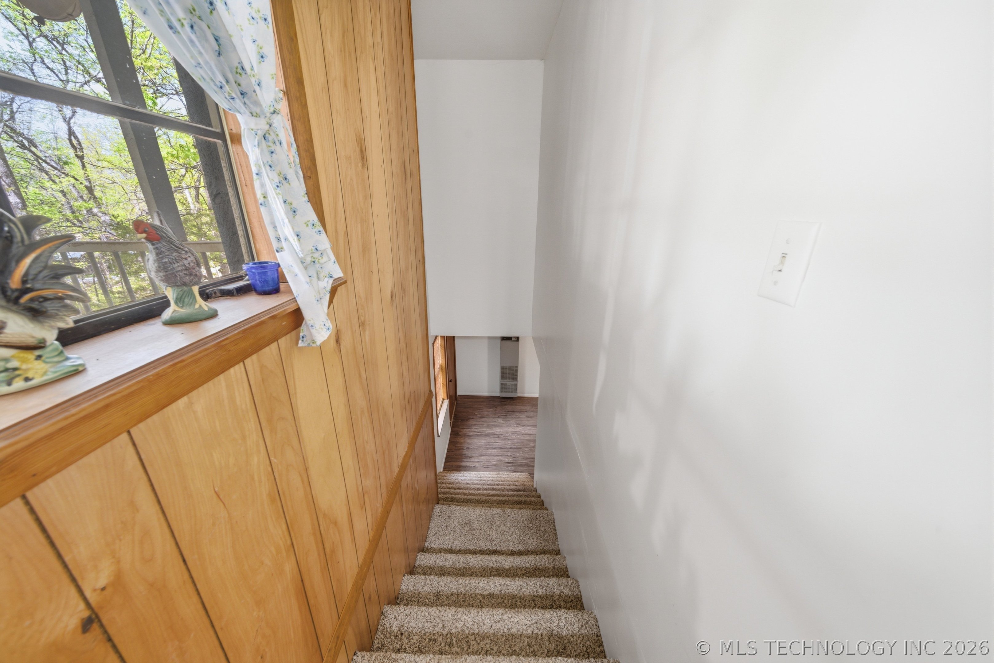 64 Walnut Street Property Photo 20