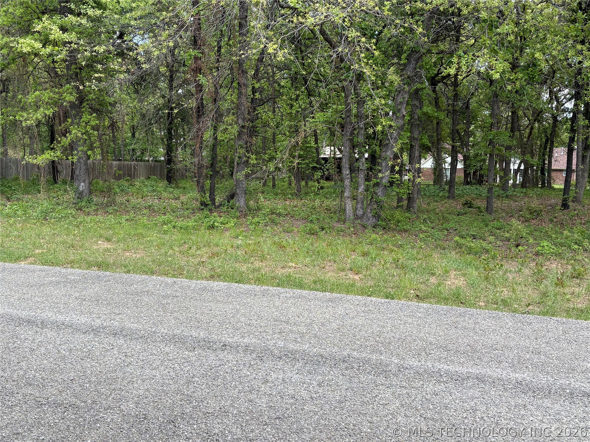 92 White Oak Drive Property Photo 5