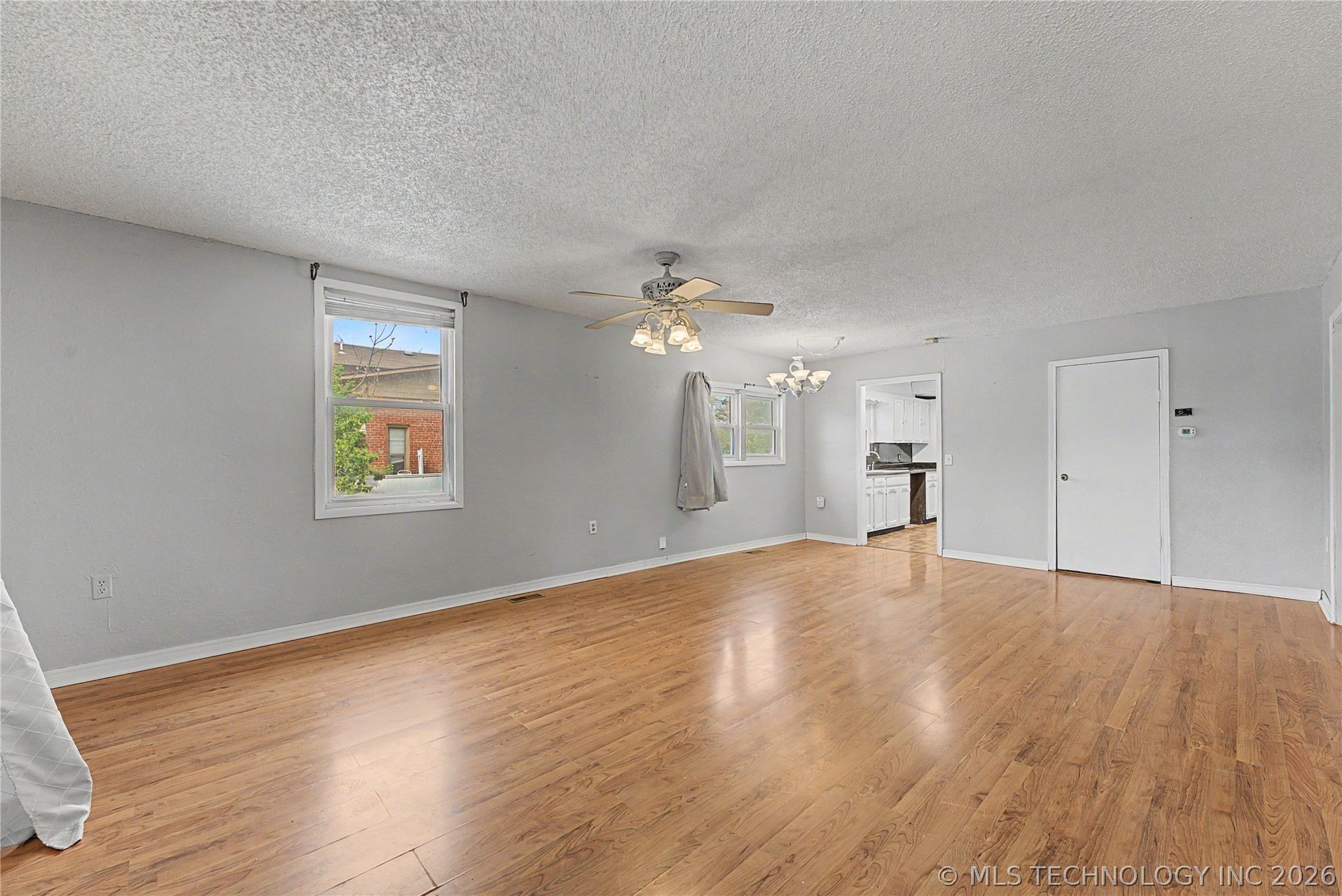 407 N Main Street Property Photo 8