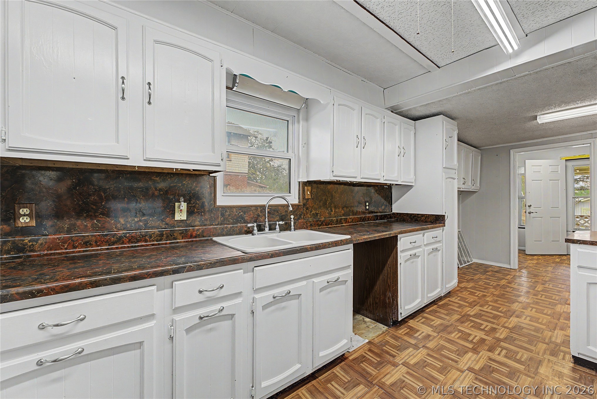 407 N Main Street Property Photo 11