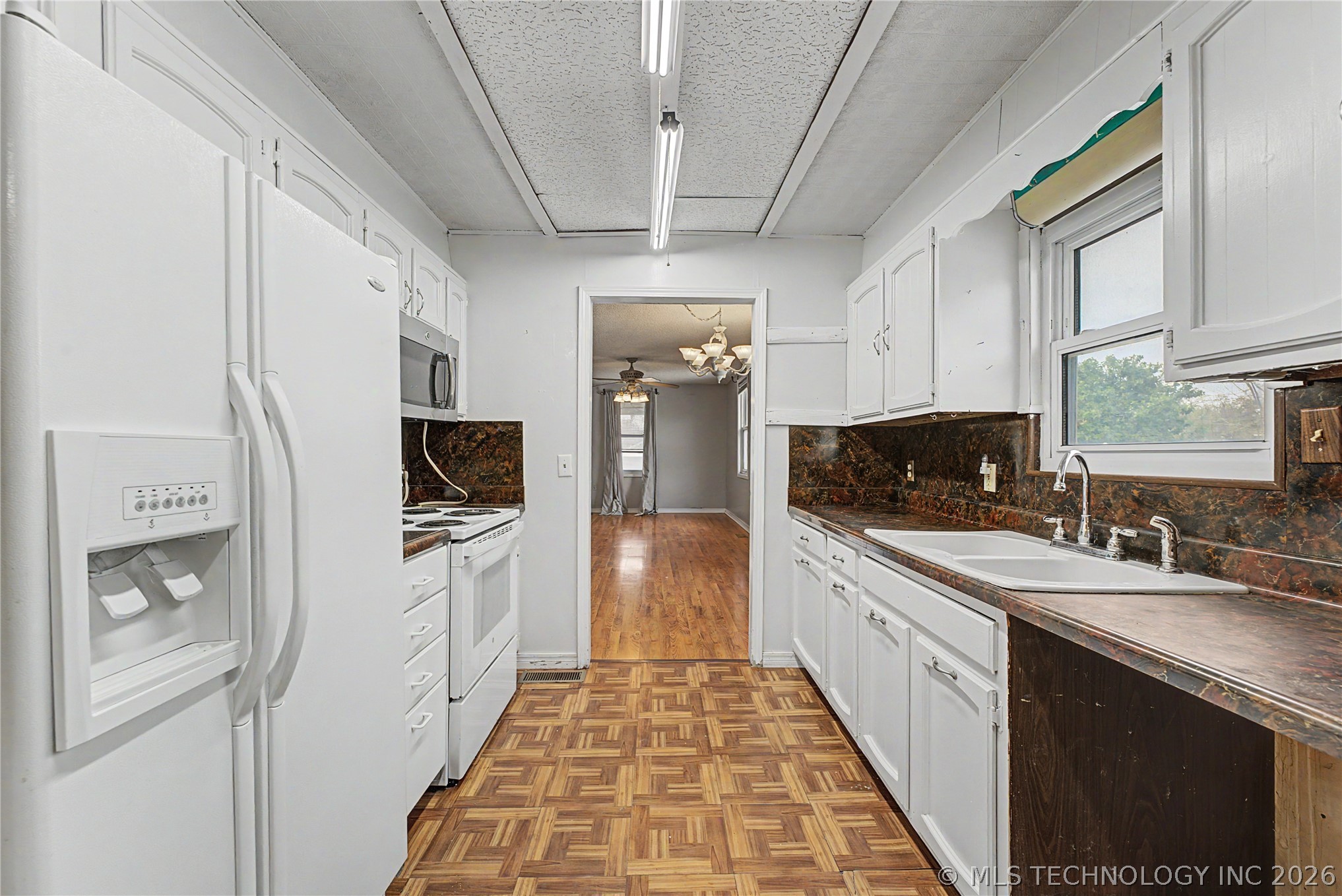 407 N Main Street Property Photo 12
