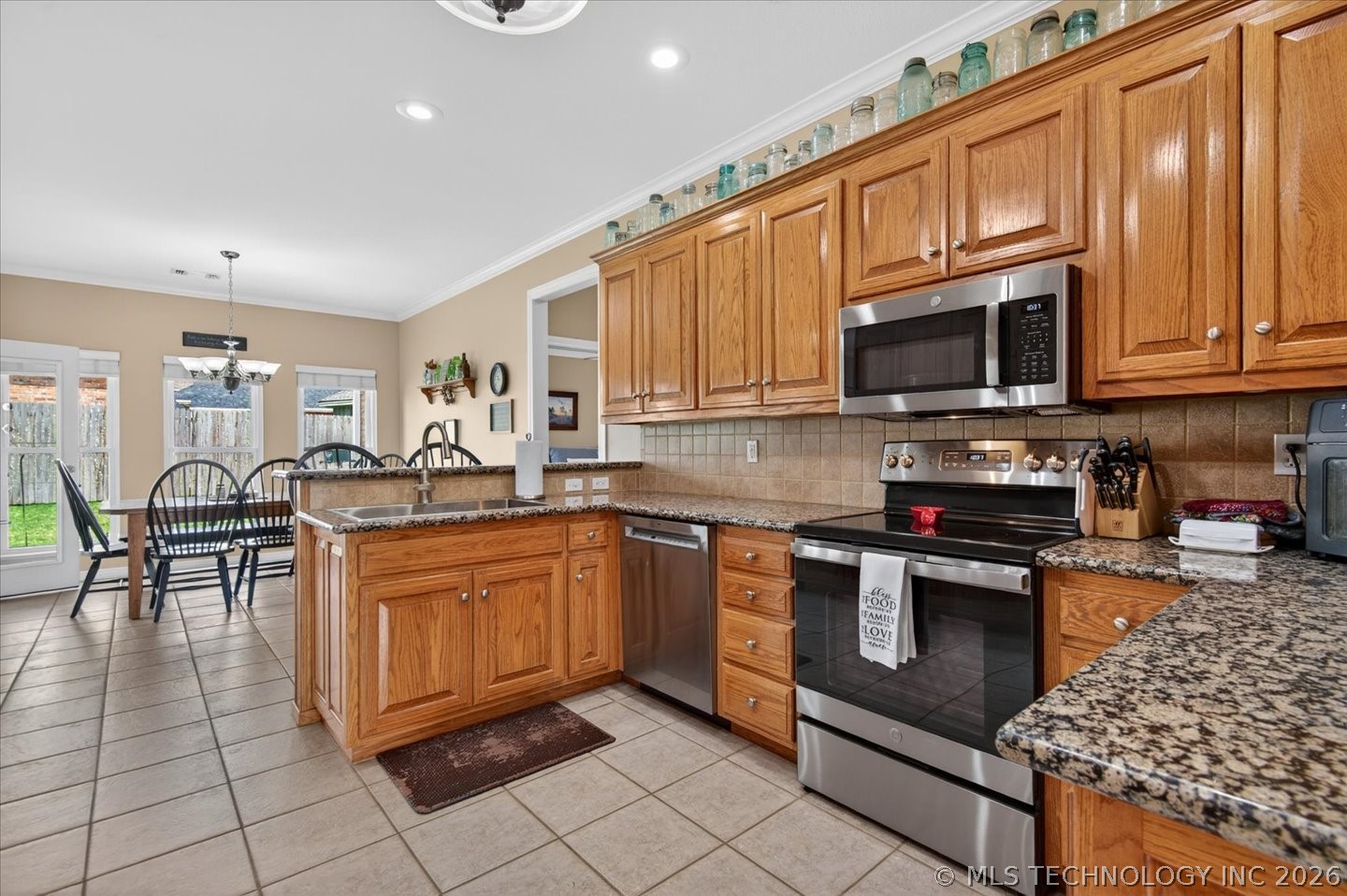 5637 Chickering Court Property Photo 15