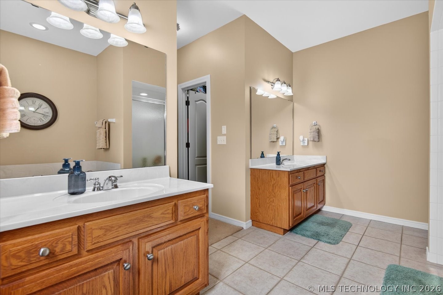 5637 Chickering Court Property Photo 28