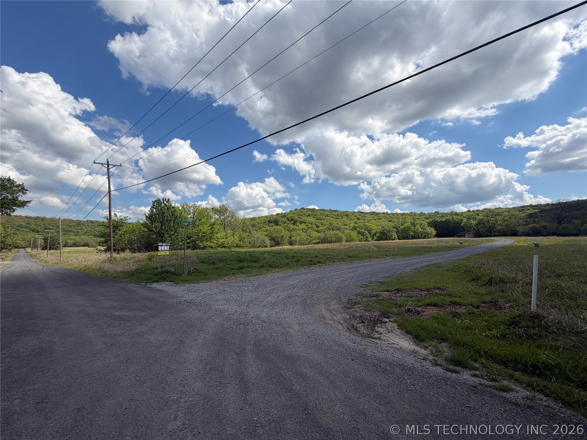 401 S Thunder Road Property Photo 18