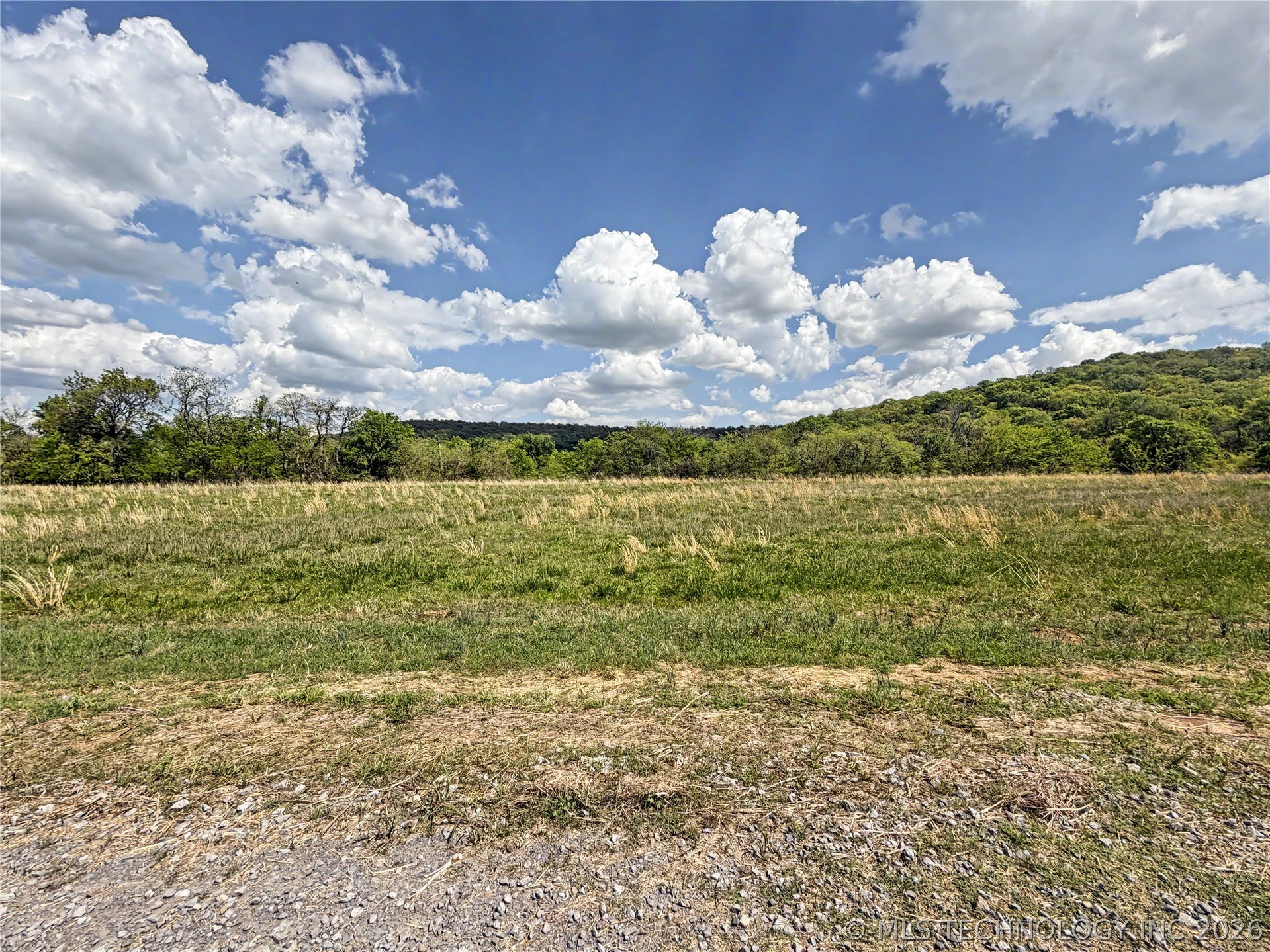 404 S Thunder Road Property Photo 21