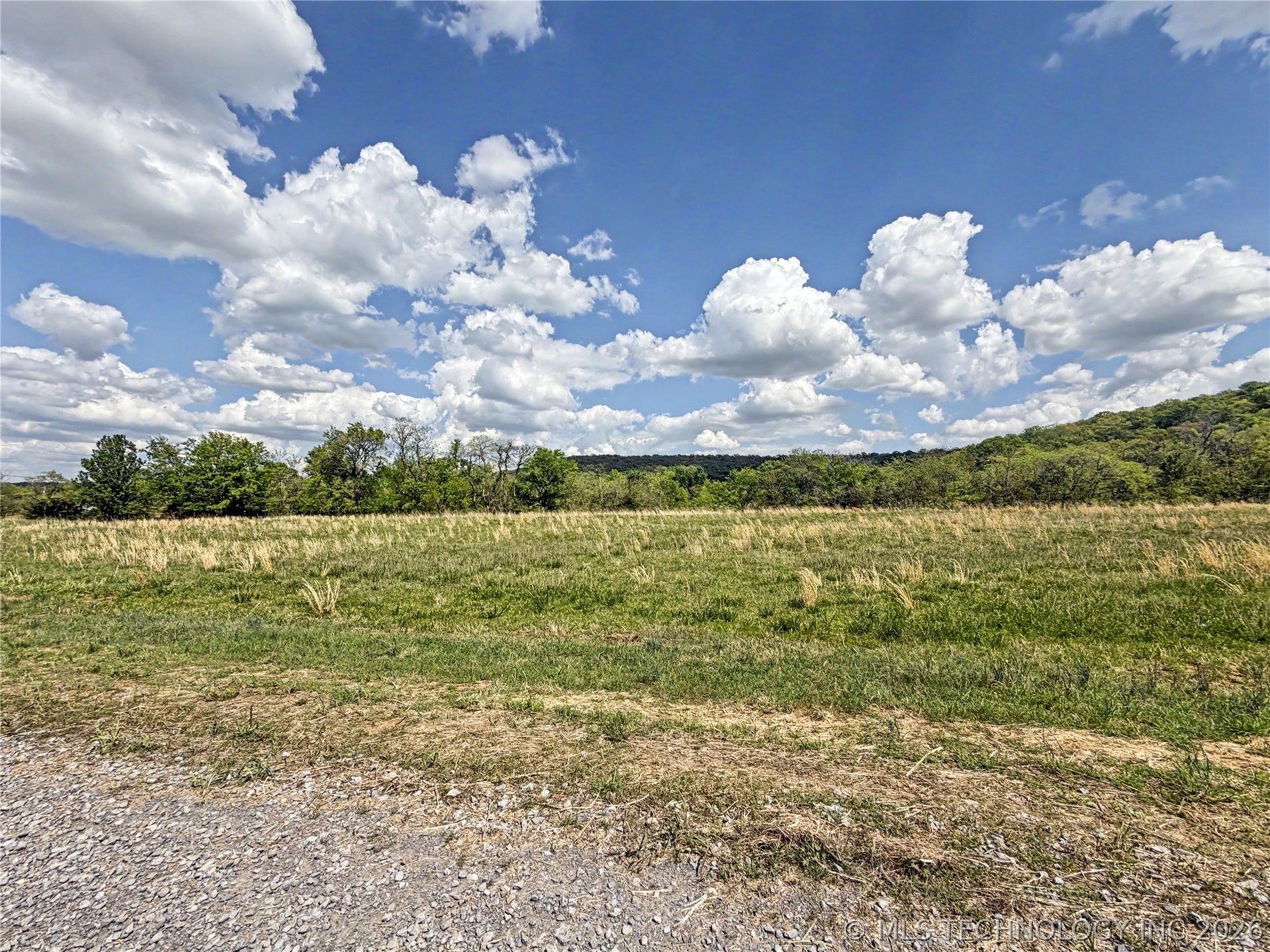 404 S Thunder Road Property Photo 22
