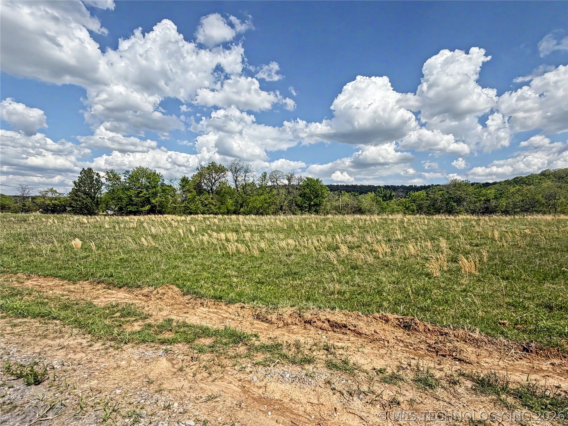 404 S Thunder Road Property Photo 27