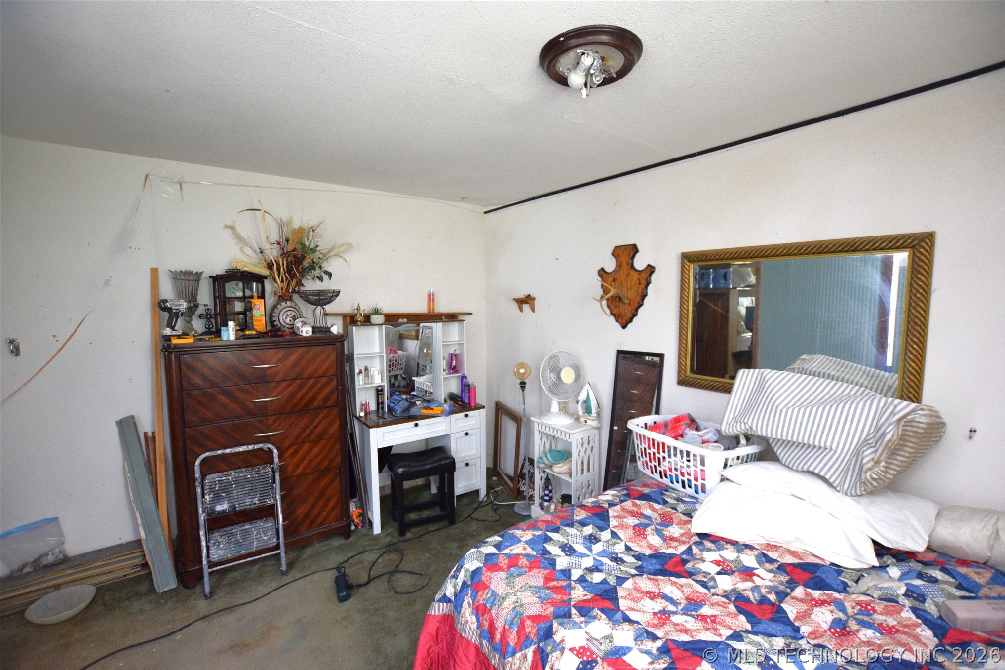 1 W Pine Street Property Photo 21