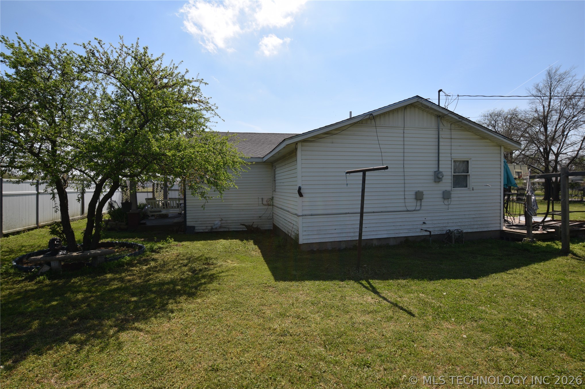 1 W Pine Street Property Photo 25