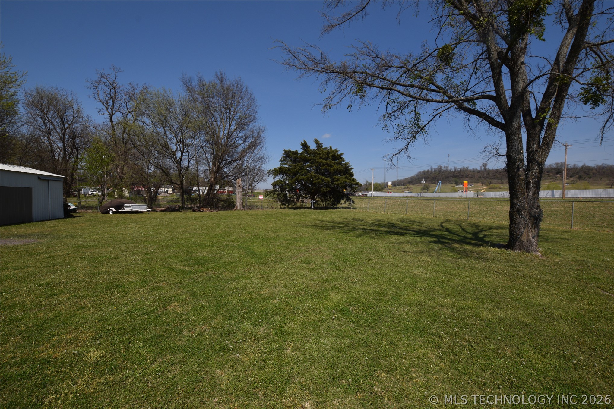 1 W Pine Street Property Photo 27