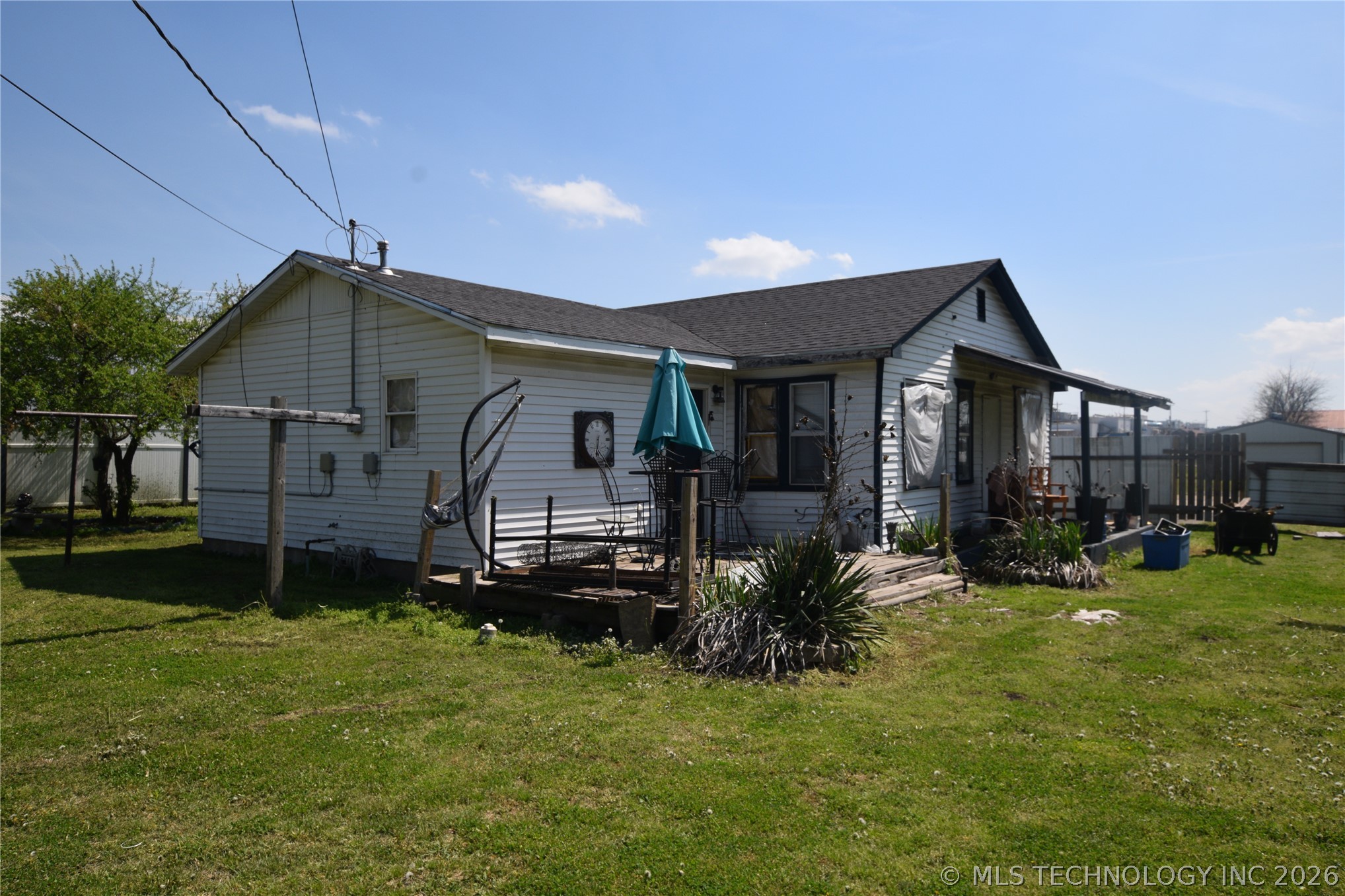 1 W Pine Street Property Photo 28