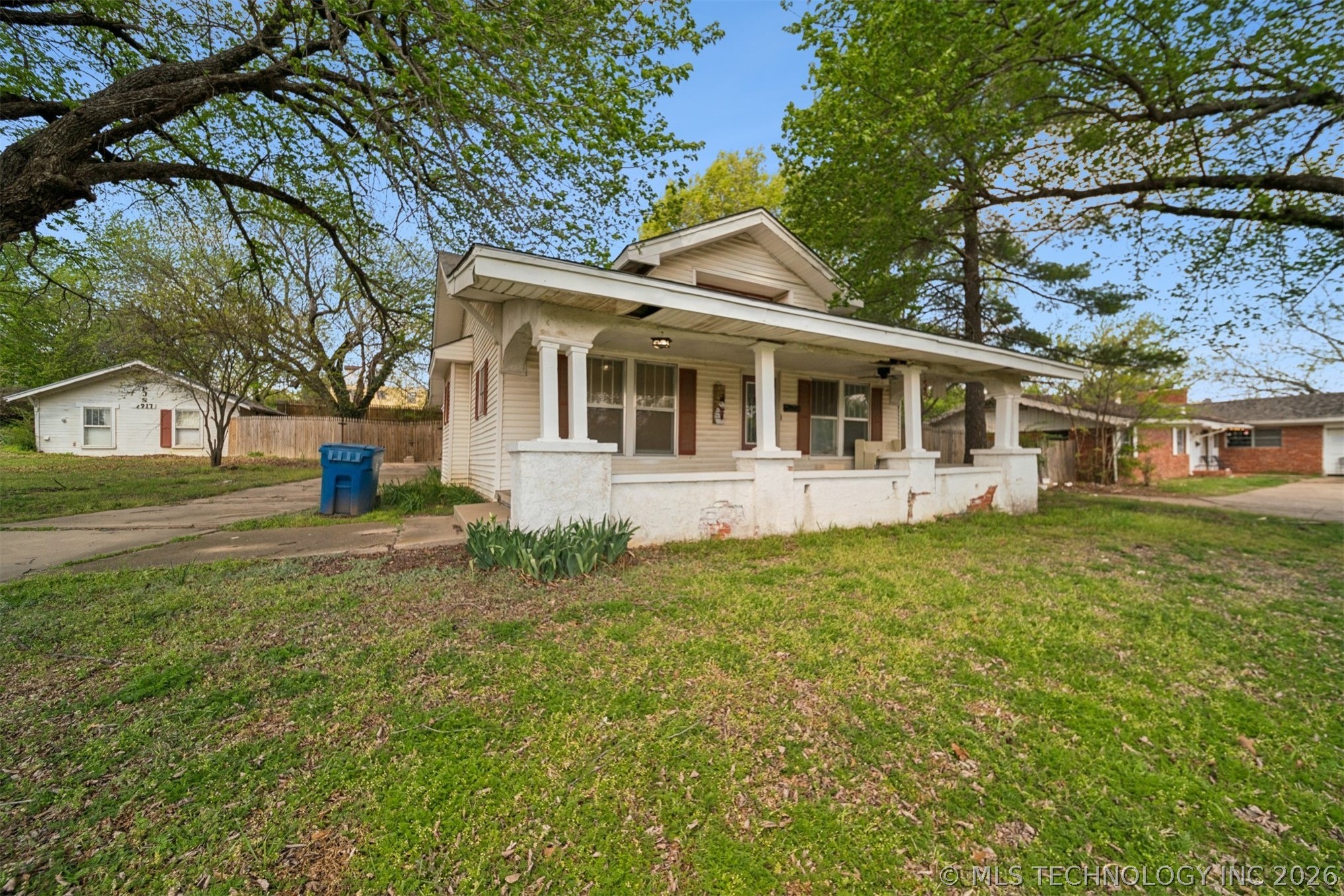 505 N Cimarron Avenue Property Photo 1