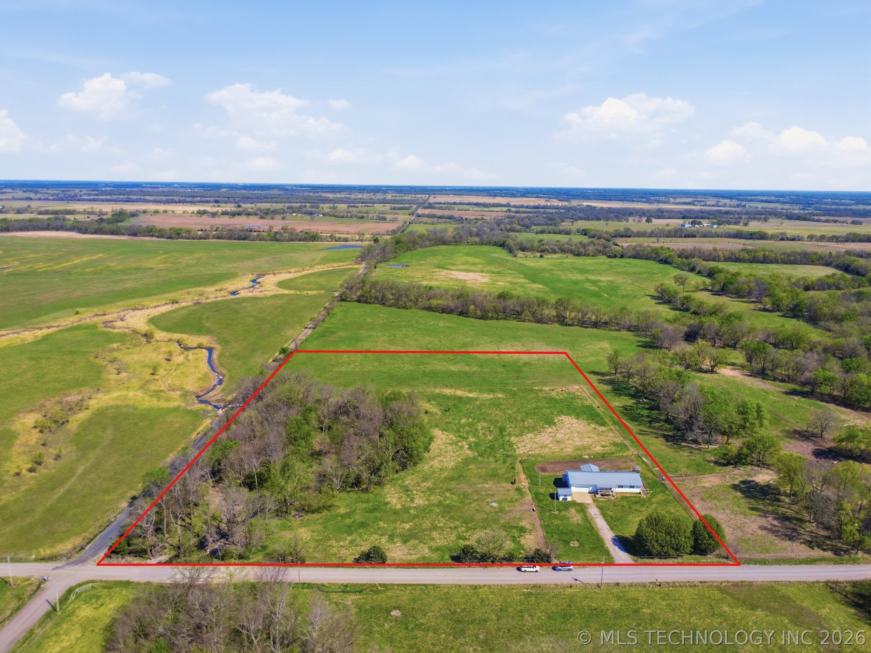 439092 E 40 Road Property Photo 3