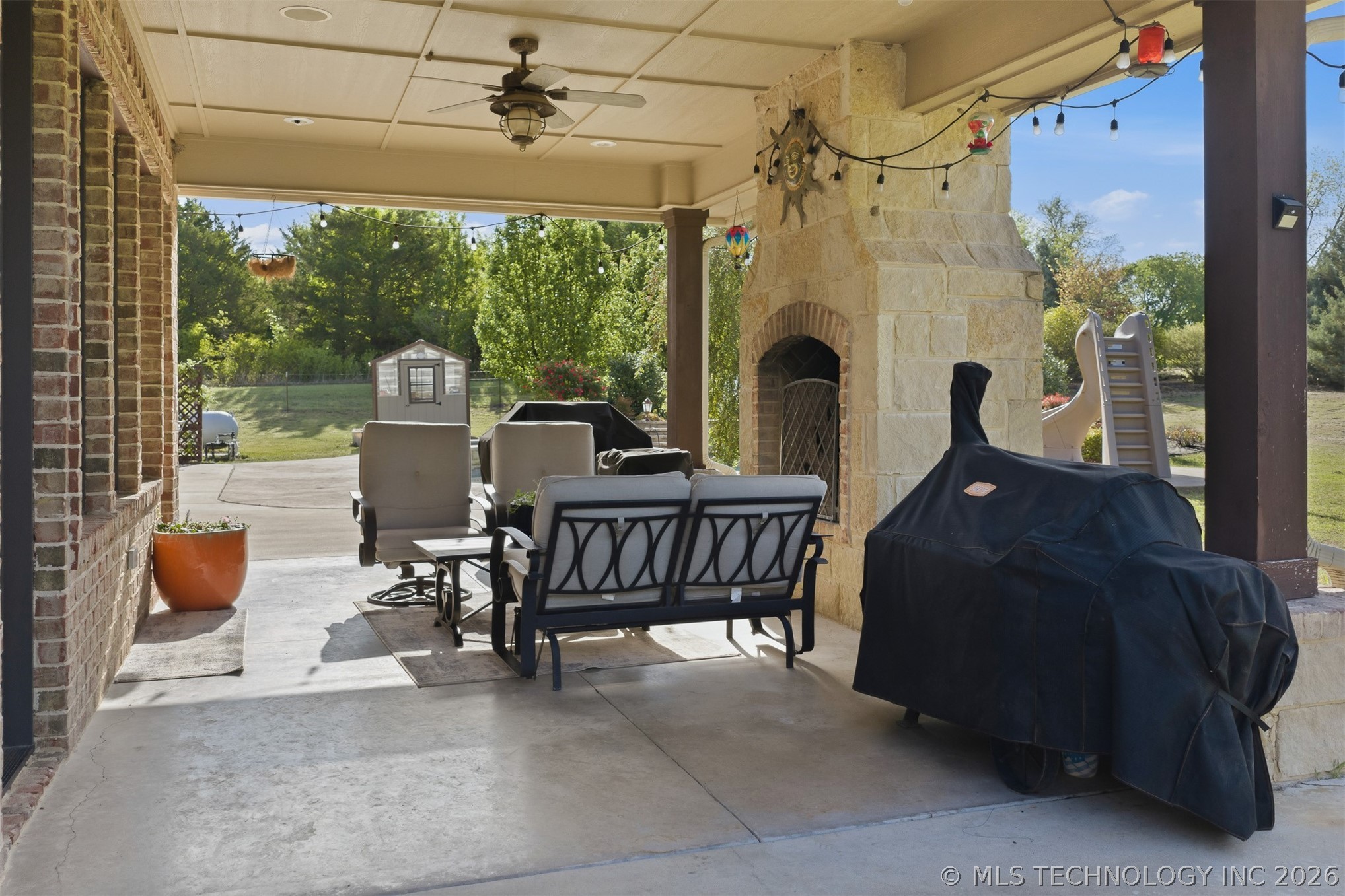 1739 Gateway Property Photo 6