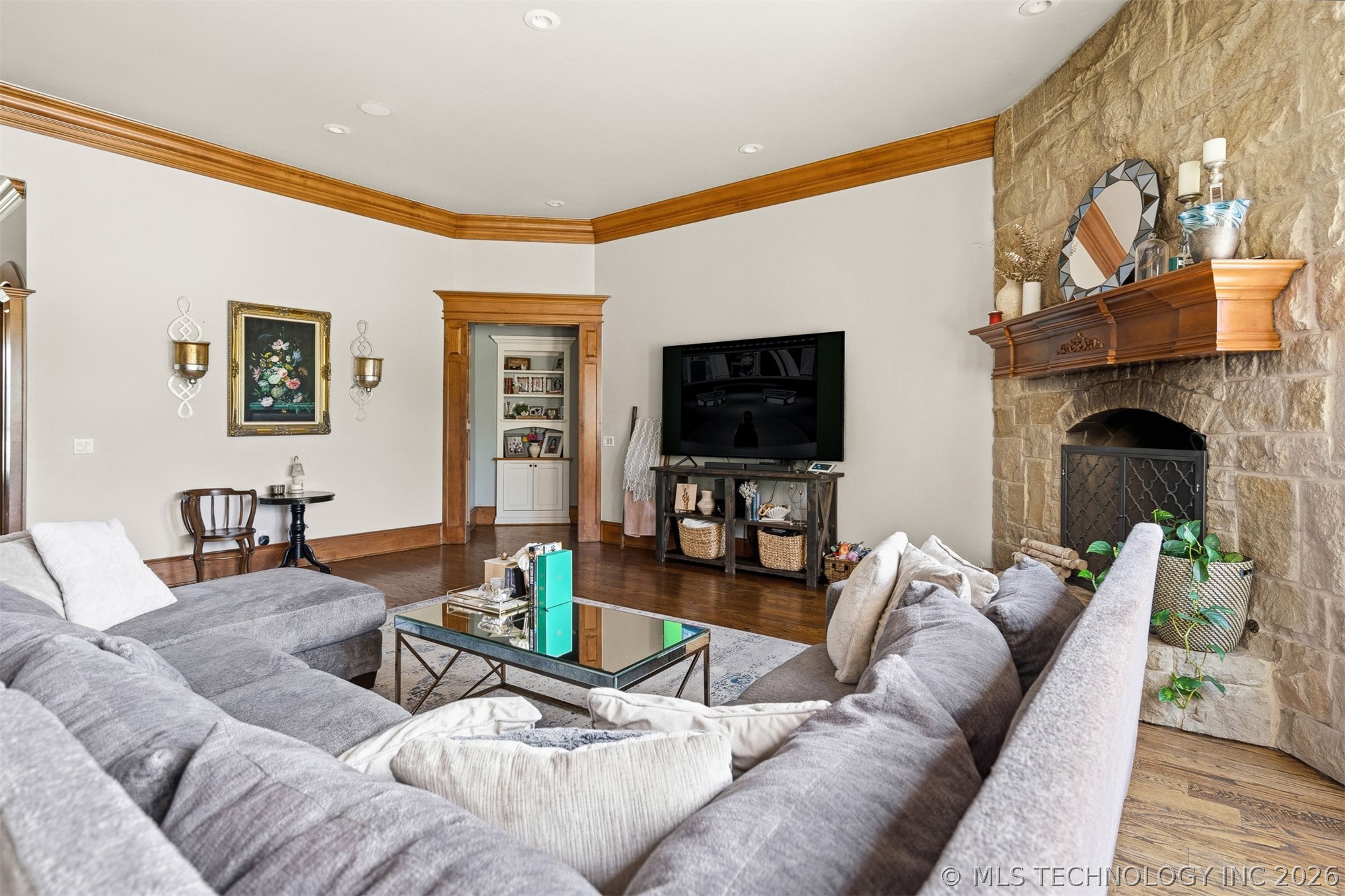 1739 Gateway Property Photo 14