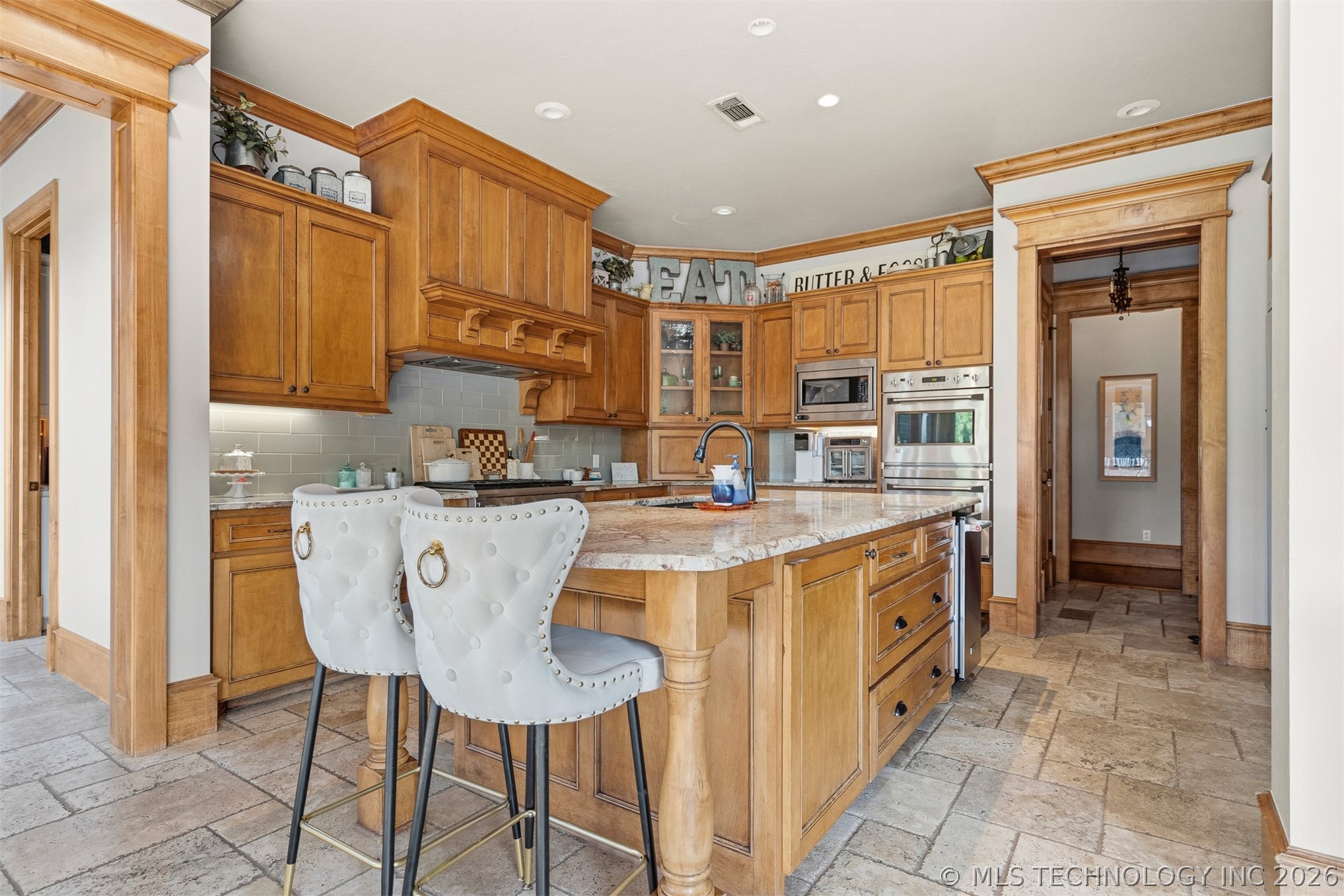 1739 Gateway Property Photo 17